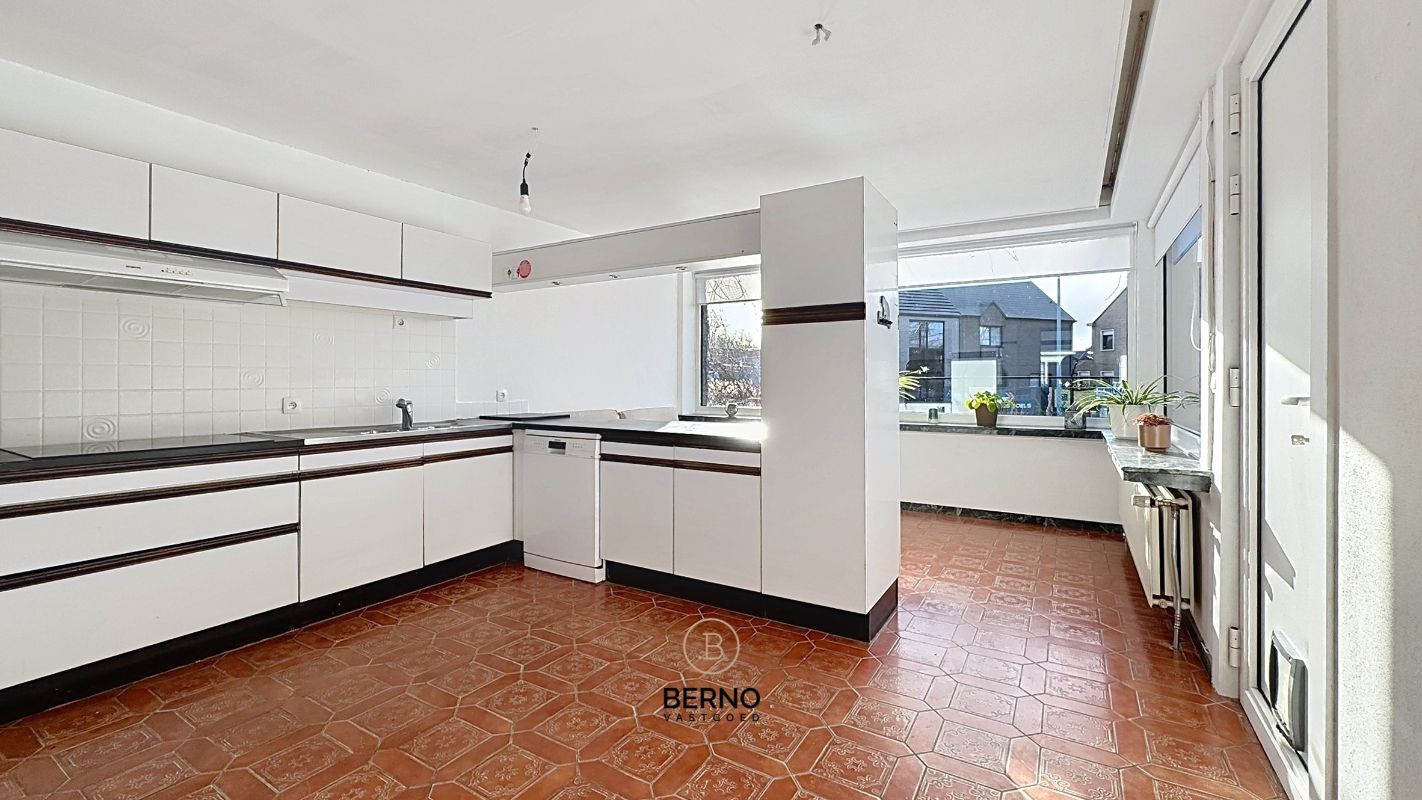 Ruime en energiezuinige woning op groot perceel foto 7