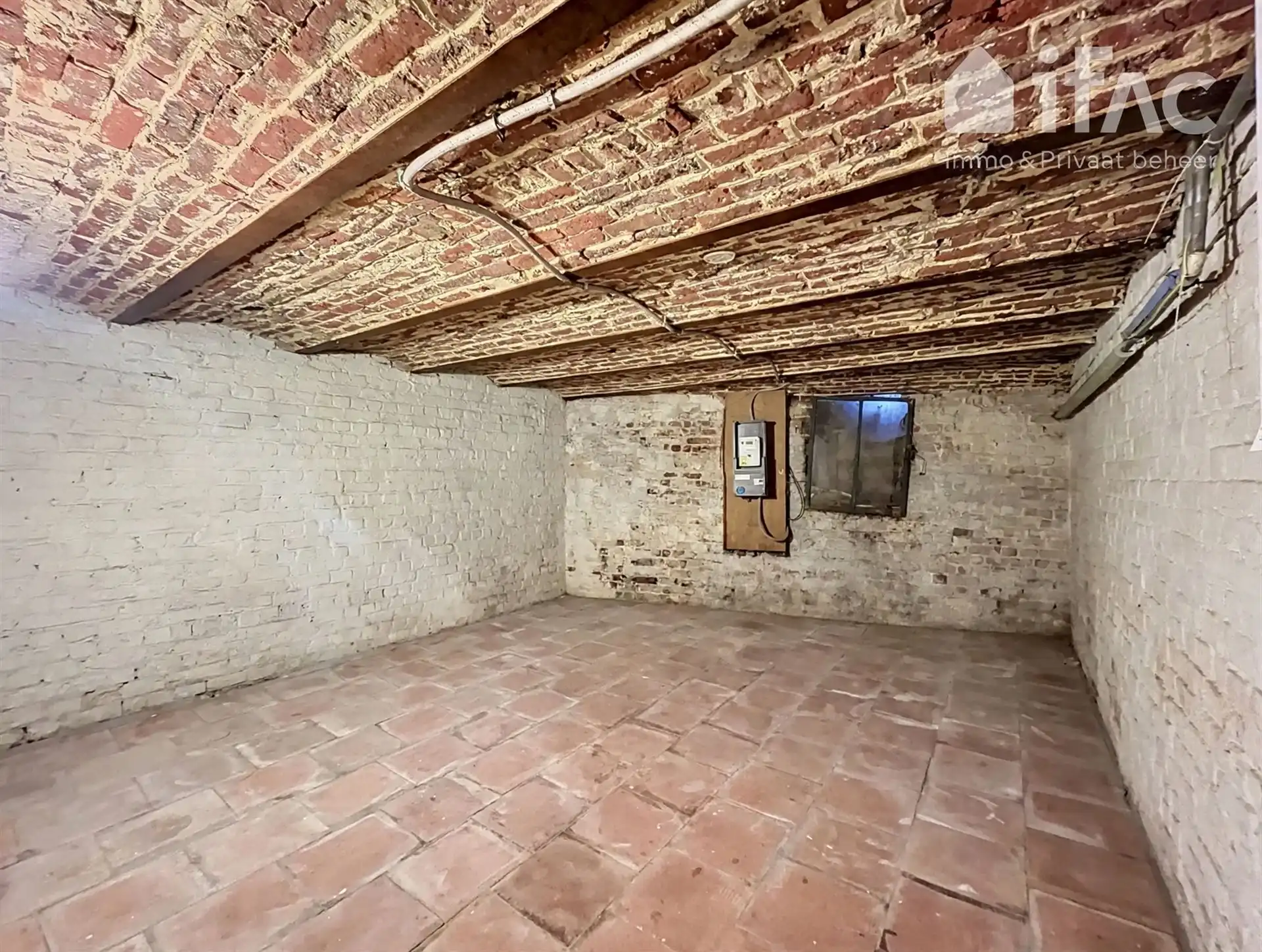 Uitstekend gelegen woning met 3 slaapkamers foto 19