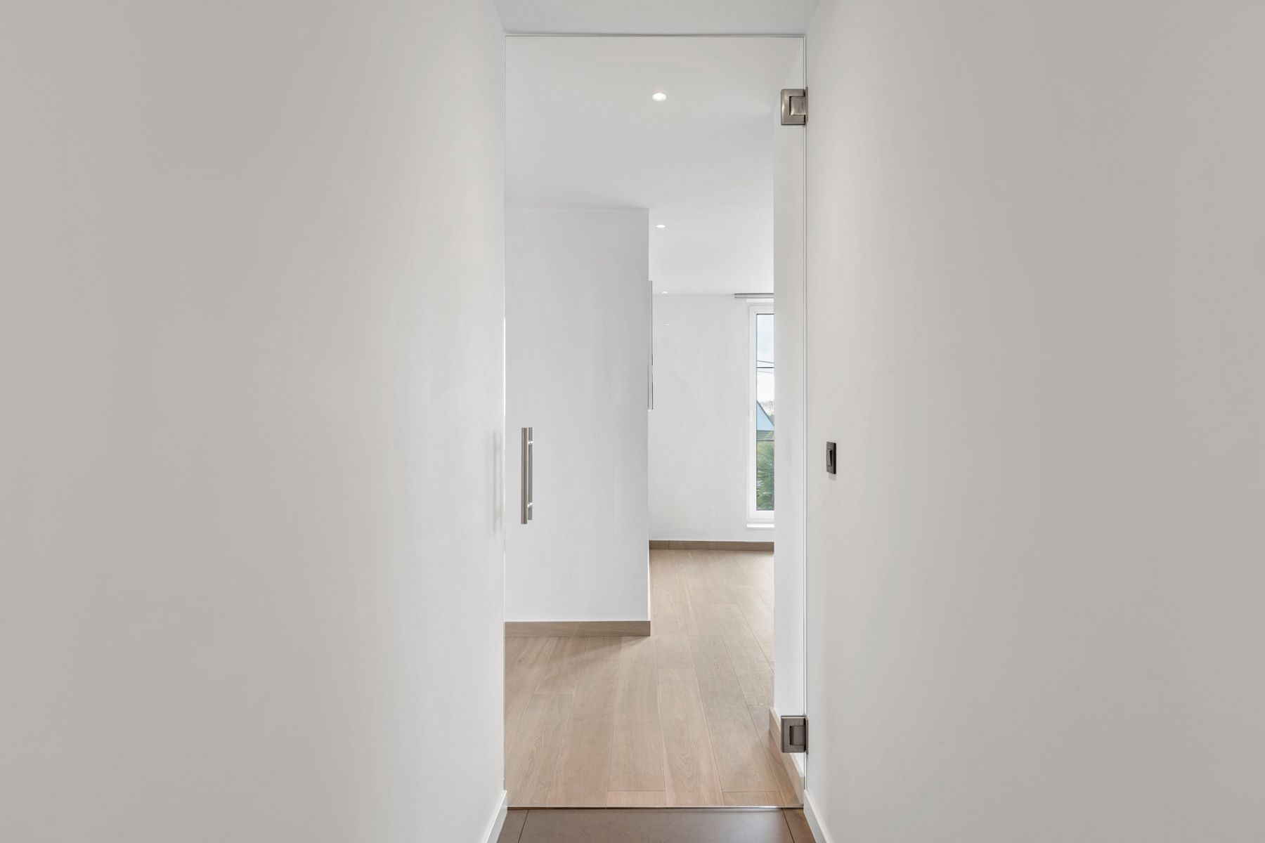 Moderne en exclusieve villa met 4 slpk, zwembad en wellness foto 12