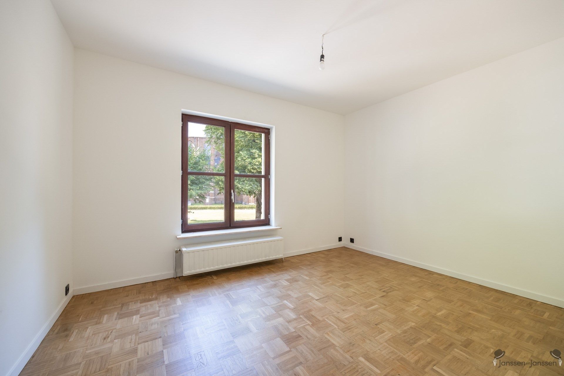 Ruim instapklaar appartement met 3 slaapkamers in hartje Aarschot. foto 15