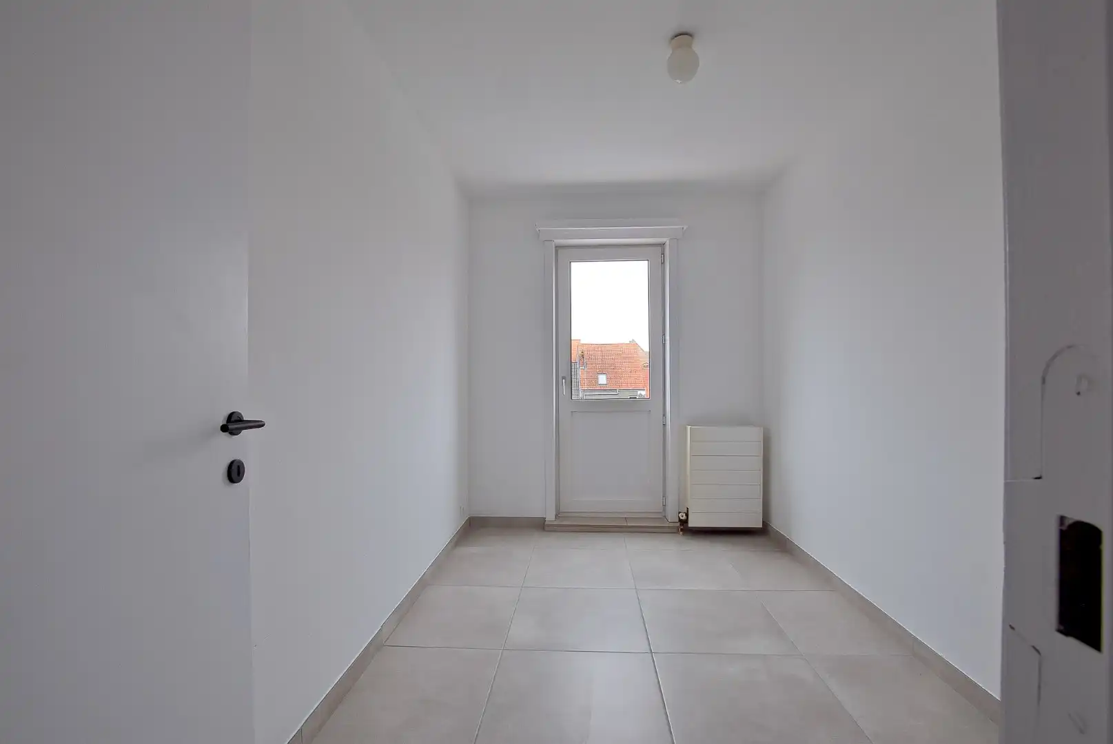 2 appartementen  (gerenoveerd in 2024) mogelijk afzonderlijk te verhuren 99m² + 46m², samen 145m²! - huuropbrengst 1500 €/maand! foto 10