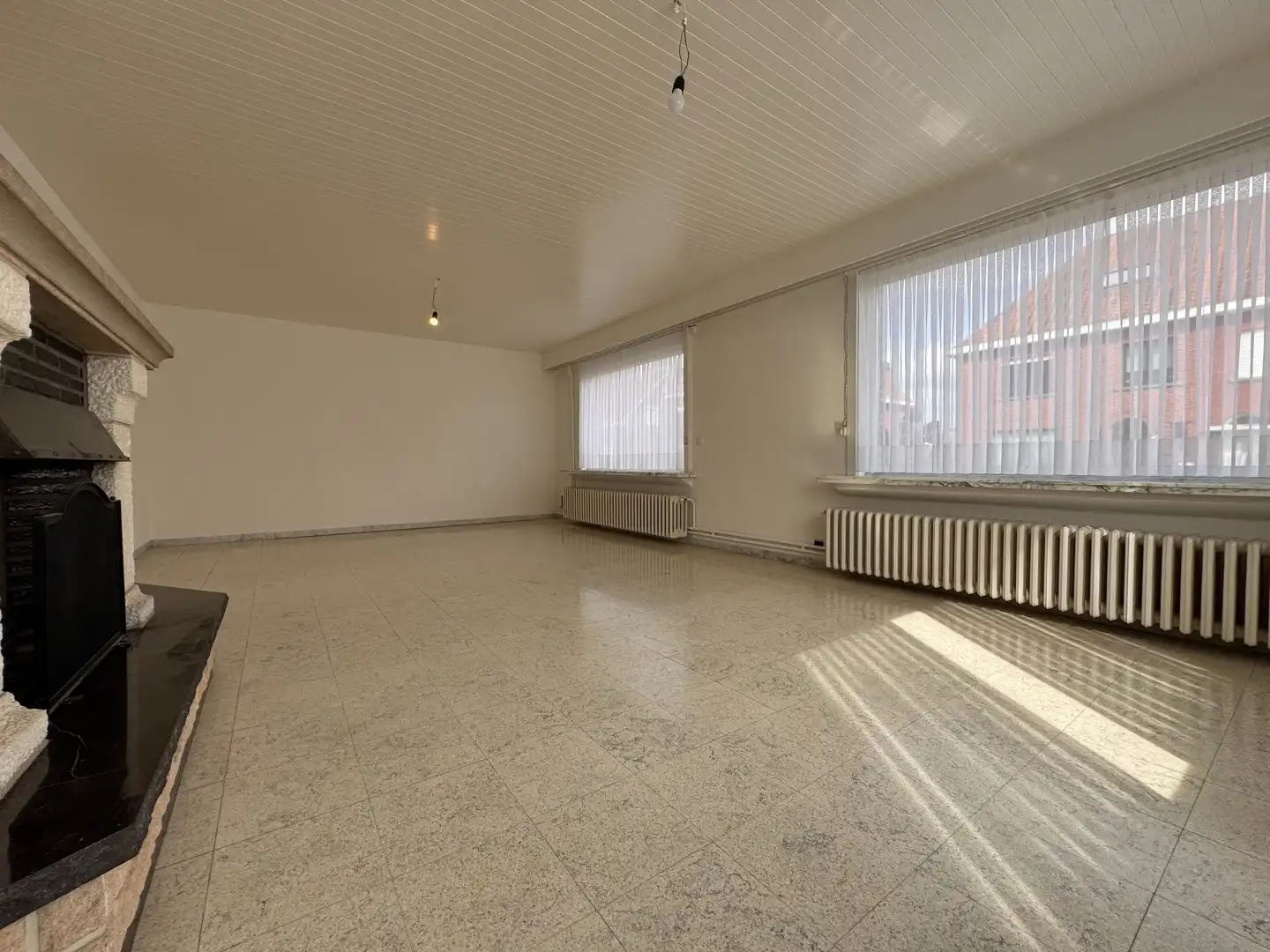 Ruime halfopen woning met 3 slaapkamers foto 4