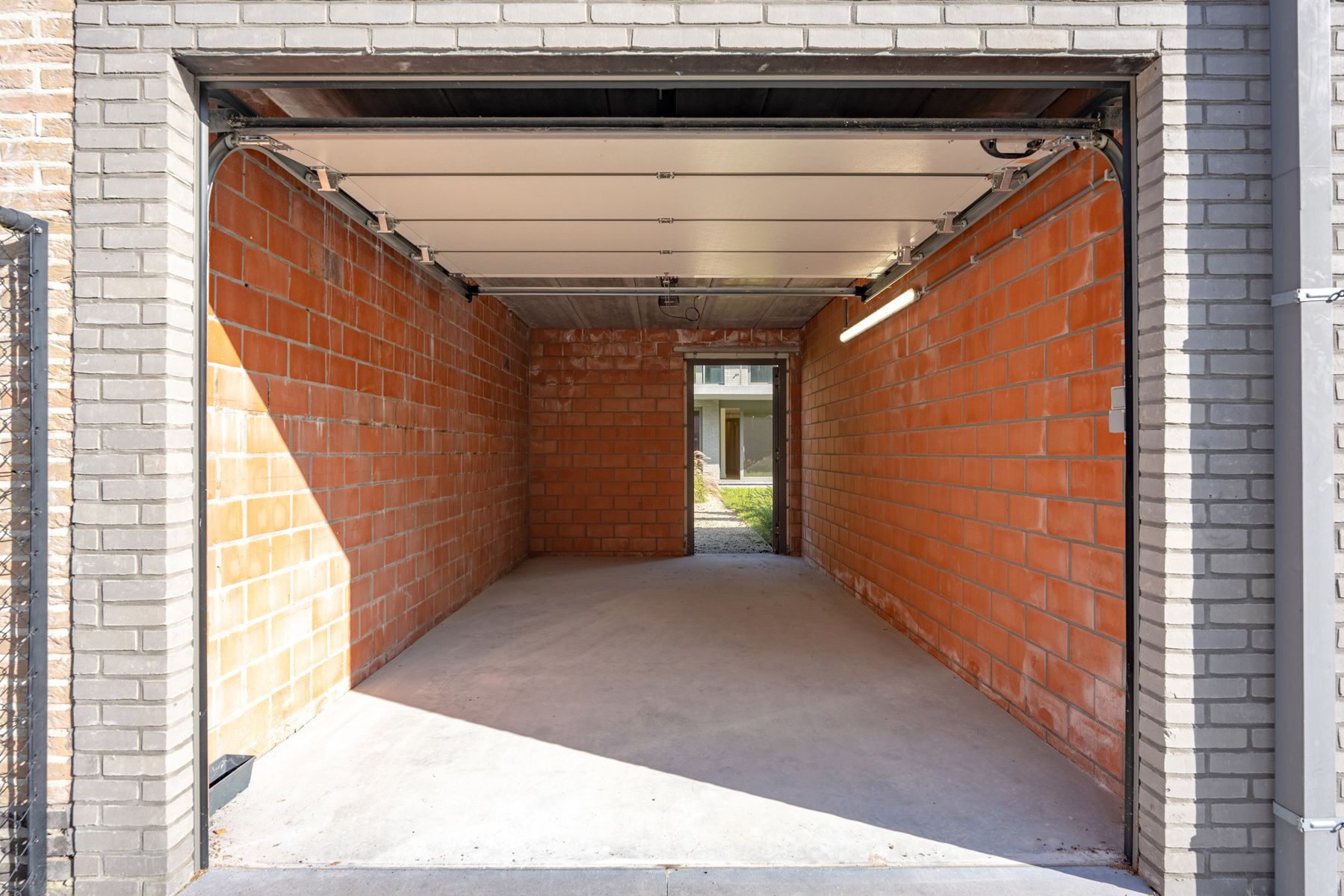 Centraal gelegen luxe nieuwbouwappartement op het gelijkvloers met 2 slaapkamers en tuin foto 21