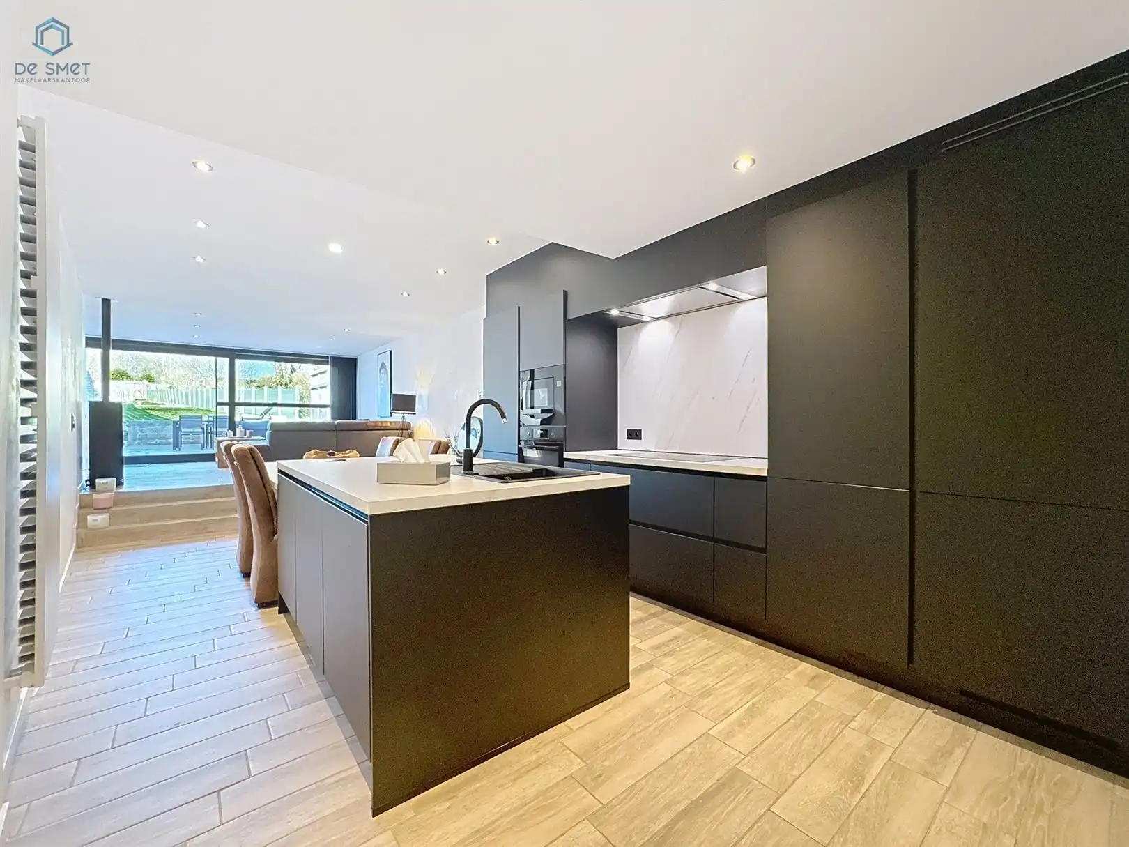 Instapklare woning met tuin in Brakel (EPC B, conforme elektriciteit) foto {{pictureIndex}}