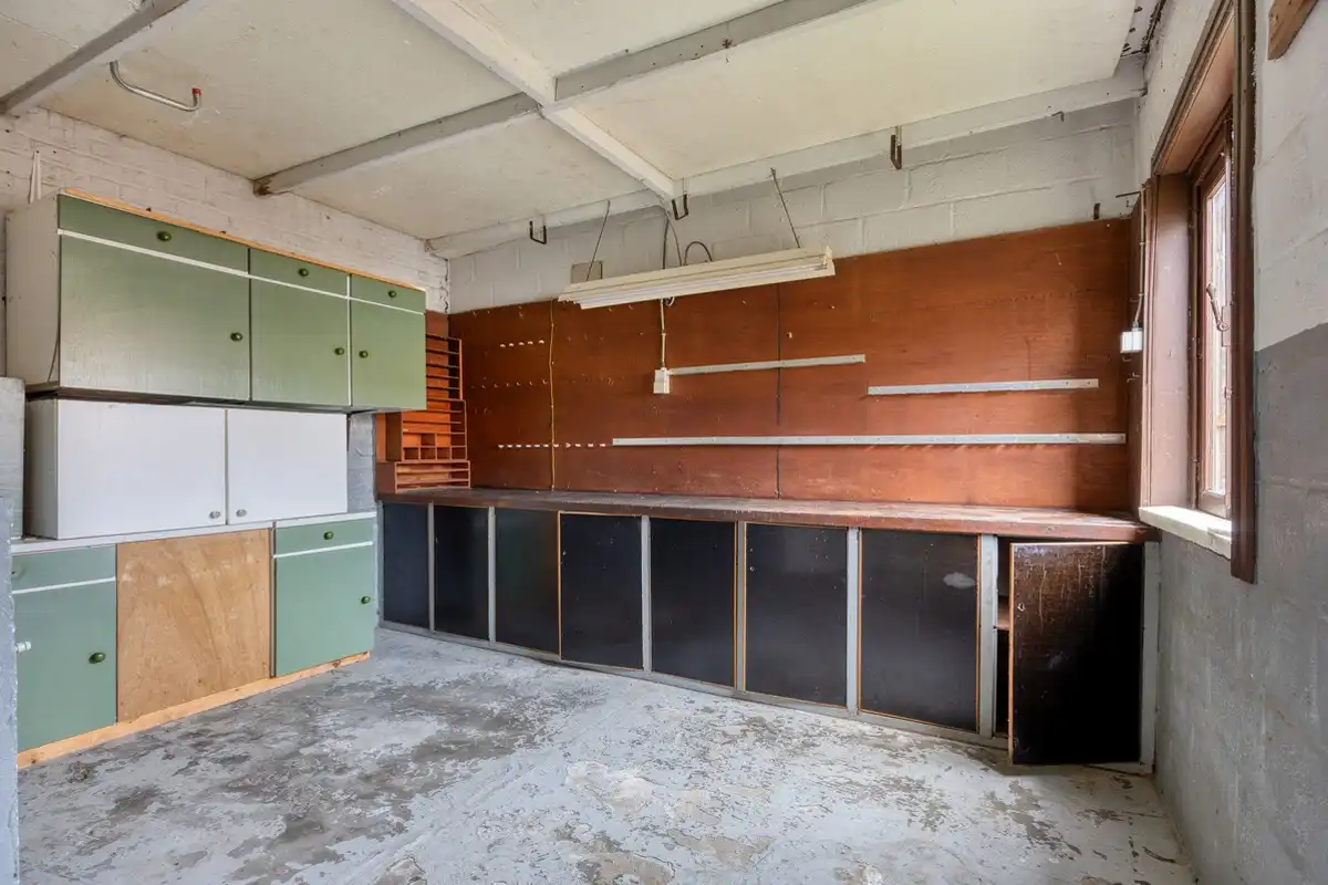 Ruime, op te frissen gezinswoning met 4 slaapkamers en knusse tuin in het gezellige Vlijtingen, Riemst foto 35