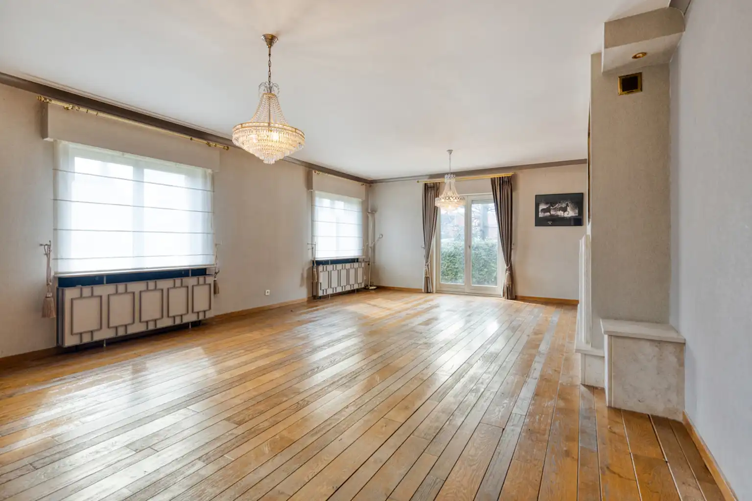 Bungalow van 176 m² met garage en tuin foto 7