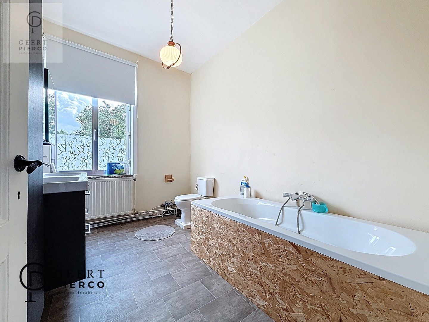 Gezellige gezinswoning zonder renovatieverplichting foto 14