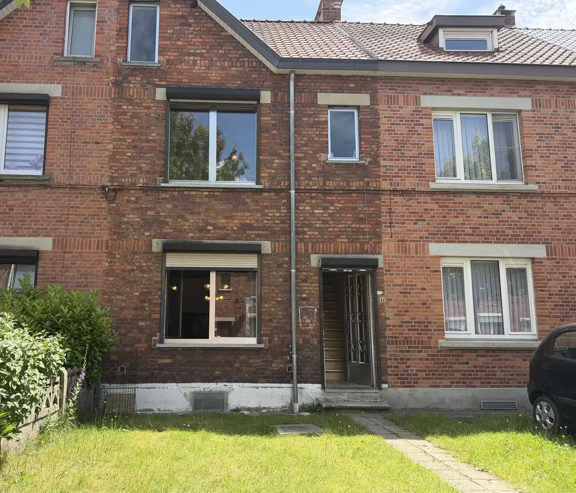 Hoofdfoto van de publicatie: Rustig gelegen wijkwoning met zongerichte tuin