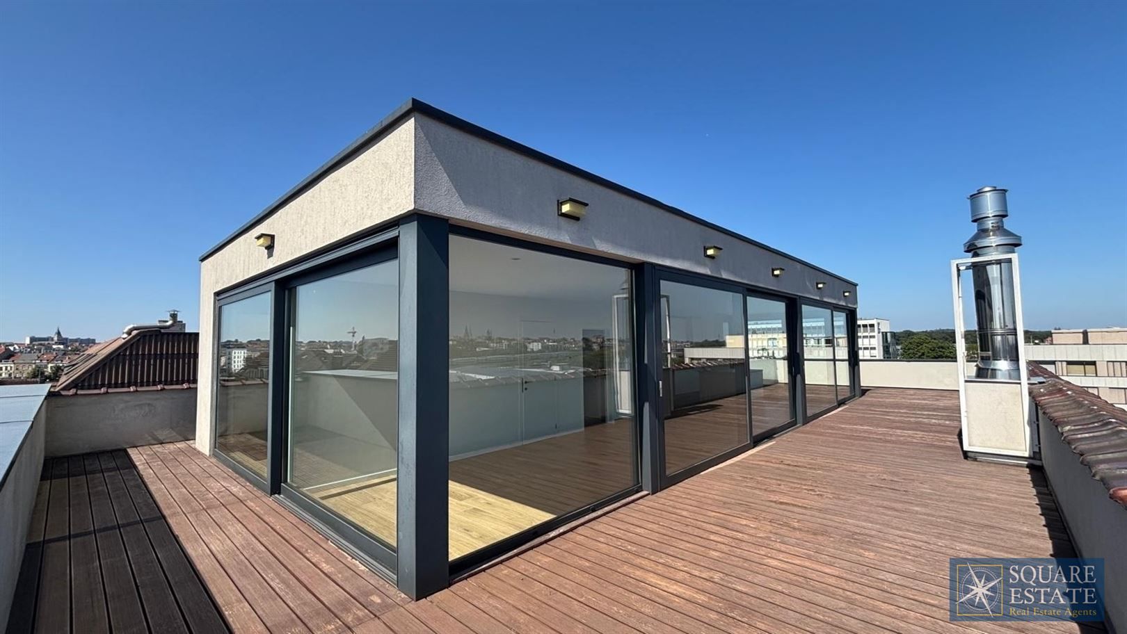 Prachtig penthouse met panoramisch uitzicht foto 11