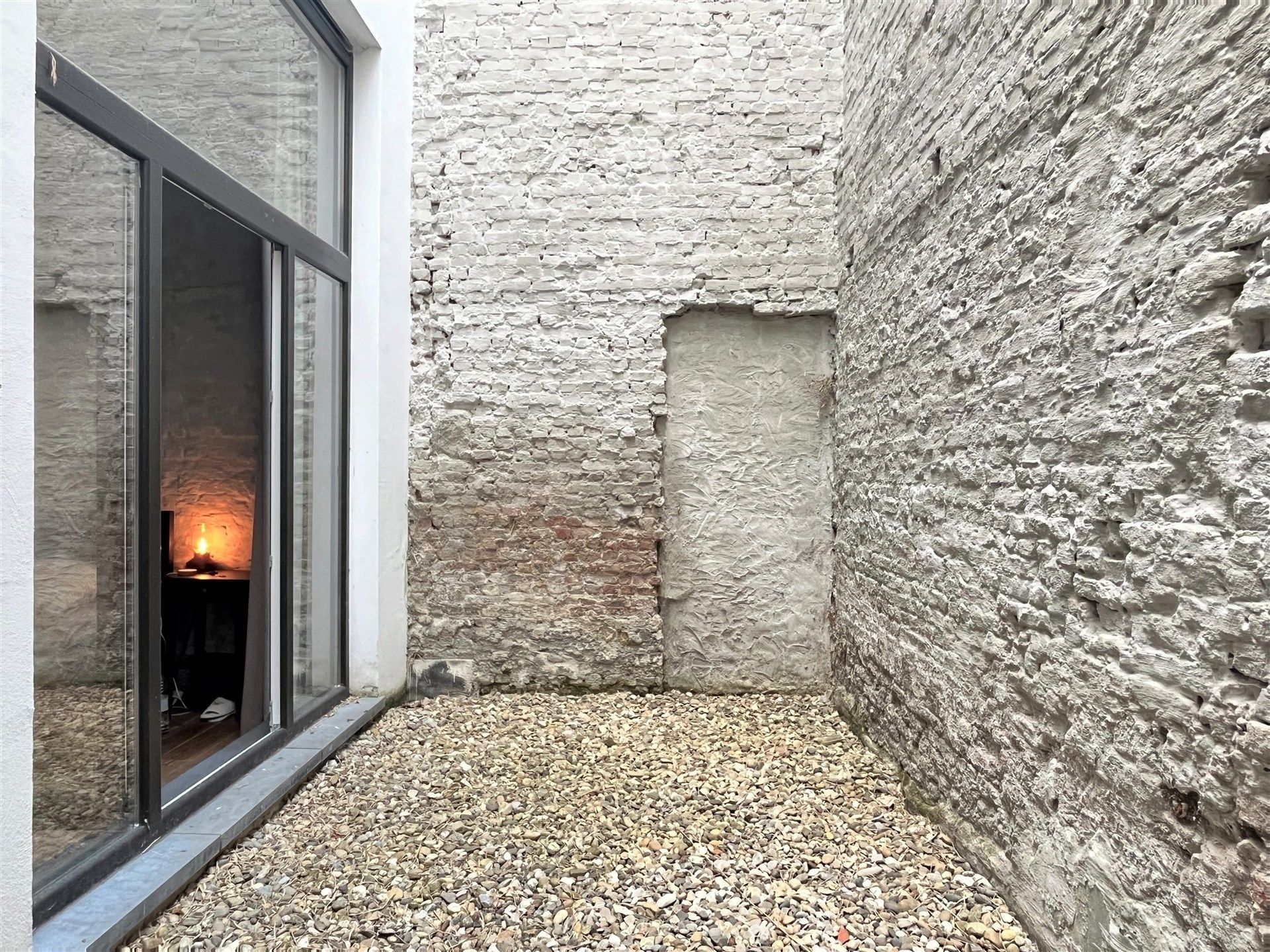 Gelijkvloers gemeubeld appartement op het Eilandje! foto 6