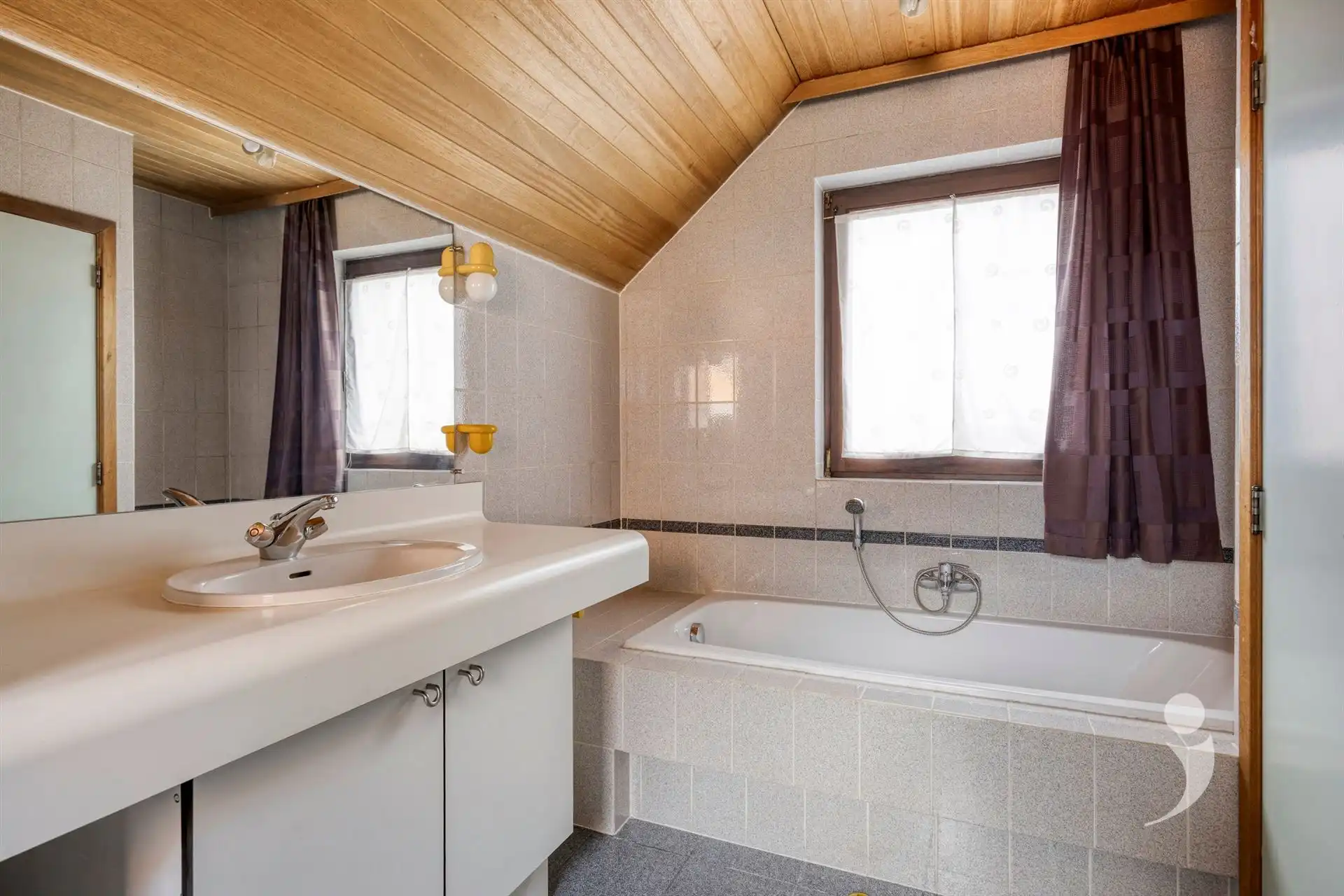 Karaktervolle architectenwoning met zonnige tuin van 10 are foto 23