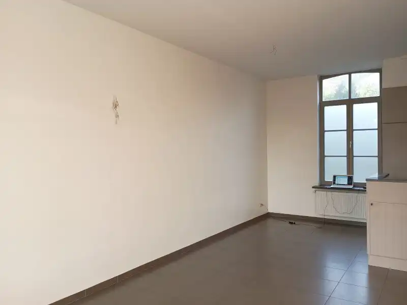 Mooie woning en gerestaureerd schoolgebouw foto 10