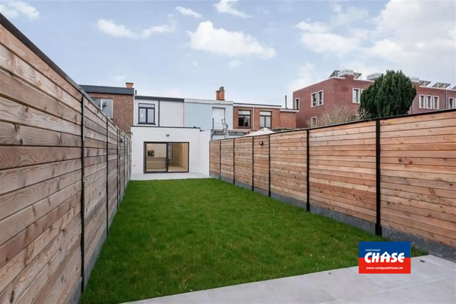 Volledig gerenoveerde woning!  foto 8
