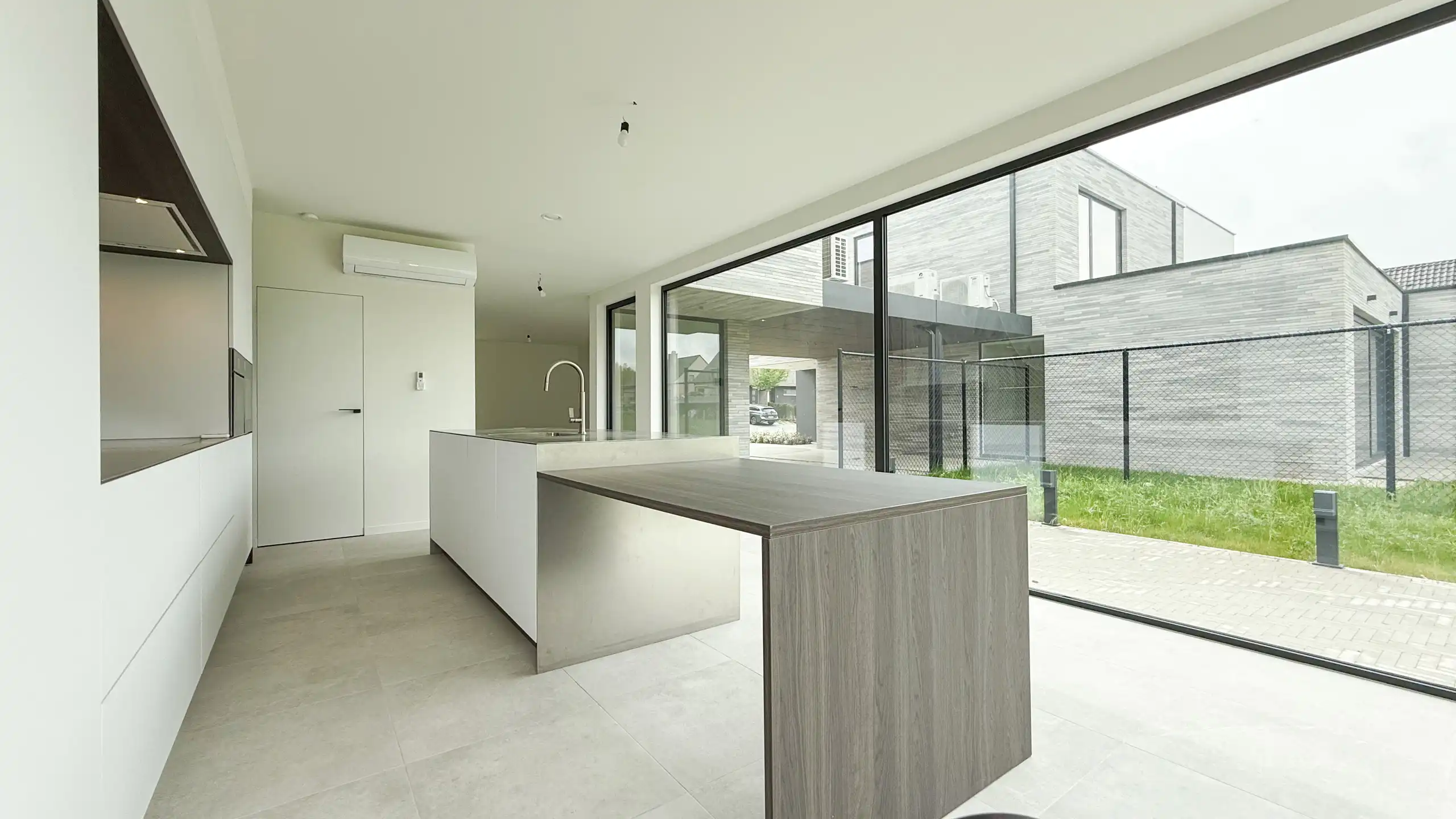 Hoogwaardig afgewerkte woning met industriële look! foto 11