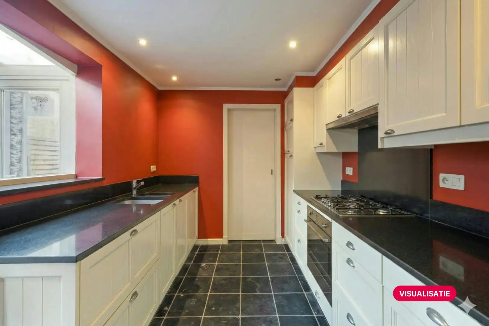 Gezellig huis met met 3 slaapkamers, leuke stadskoer en garage foto 12