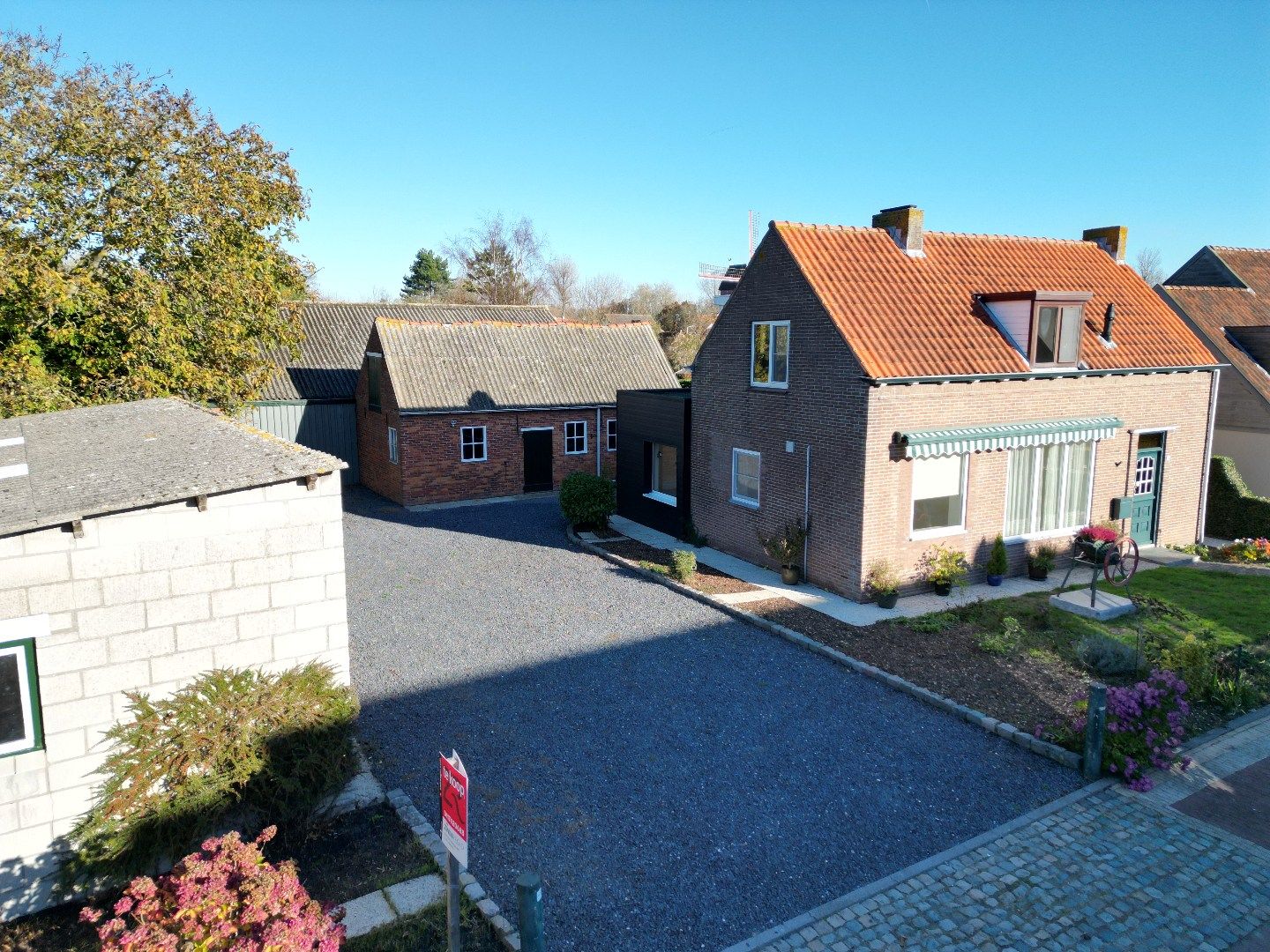 Landelijk wonen in dorpskern   foto 38