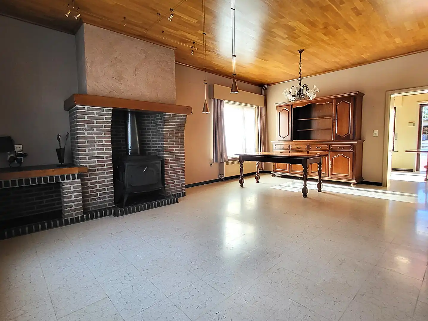 Karaktervolle eigendom met uitzonderlijk potentieel, paardenstal en 2 ruime garages op 2.550 m², met 248 m² bewoonbare oppervlakte. foto 15