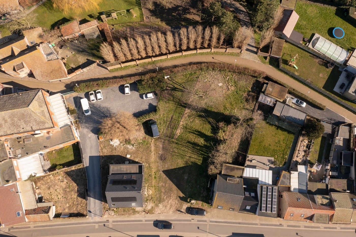 Goed gelegen bouwgrond van 733 m² in het centrum van Zandvliet foto 3