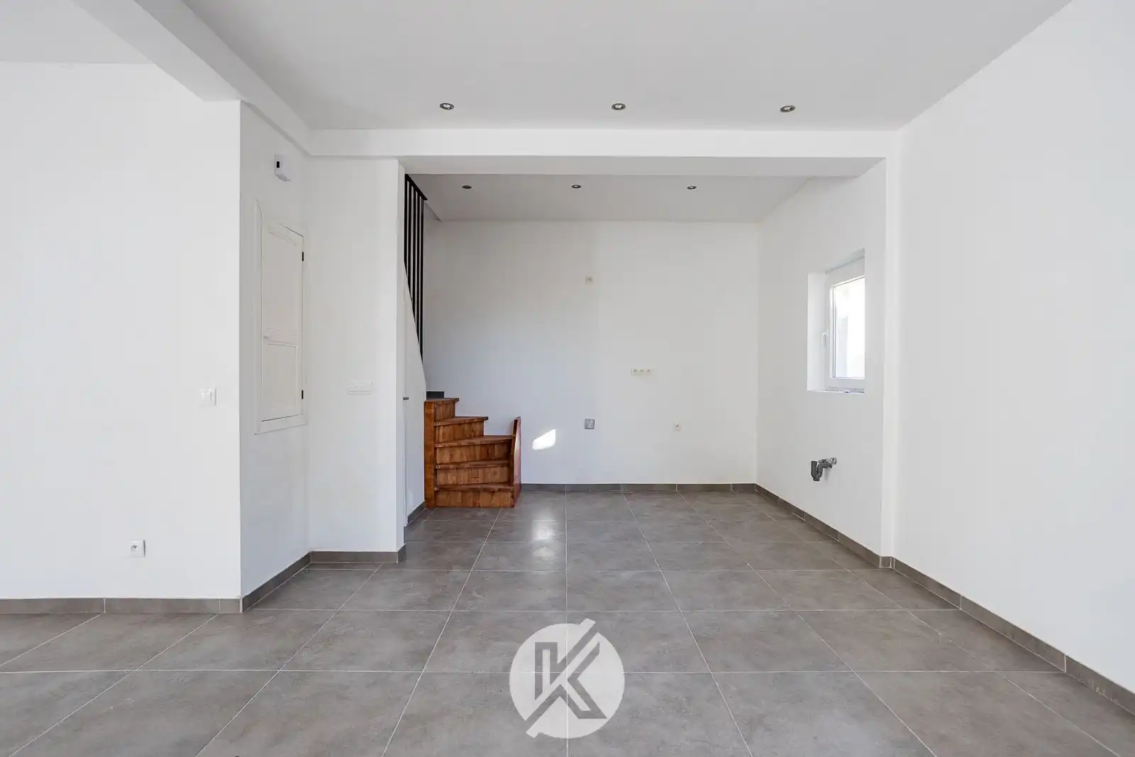 Gerenoveerde woning in een rustige straat foto 6