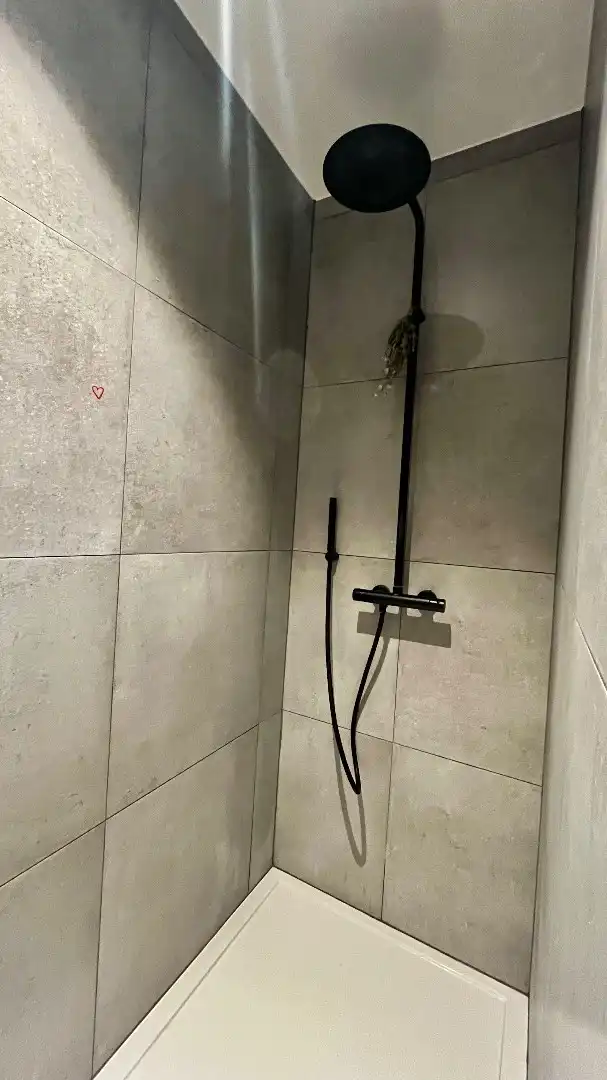 Welkom in deze ruime, vernieuwde BEN-woning met mogelijk 4 ruime slaapkamers, uitweg en zonnepanelen! foto 14