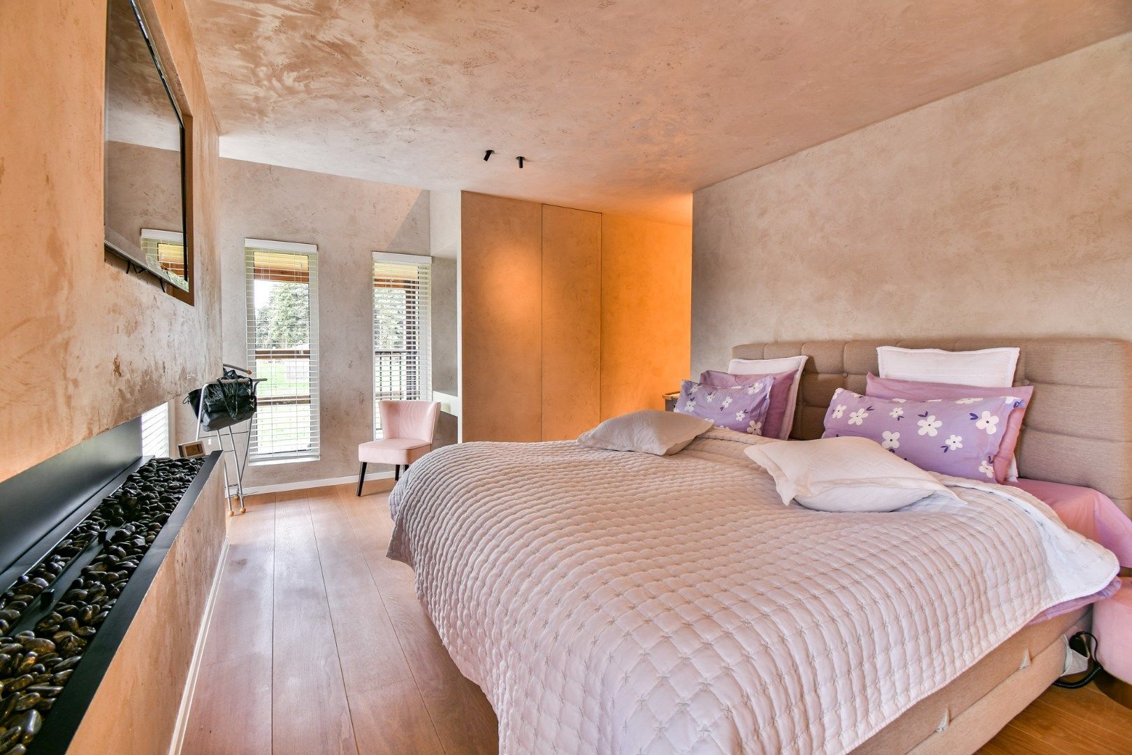 Exclusief domein met restaurant/feestzaal en luxueuze woning op 5 Ha te Torhout foto 22