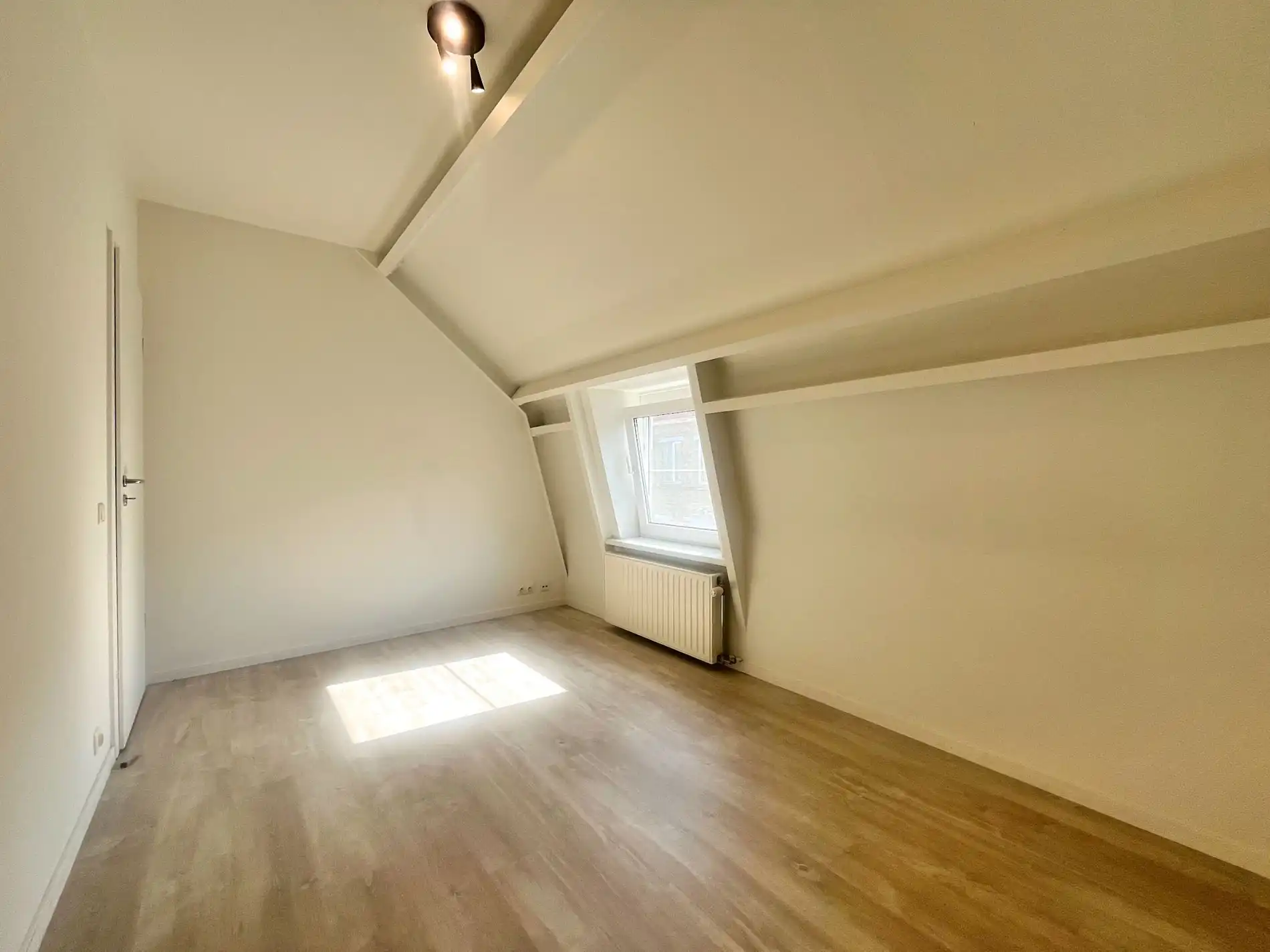 Zeer leuk appartement met 2 kamers te Brugge foto 9