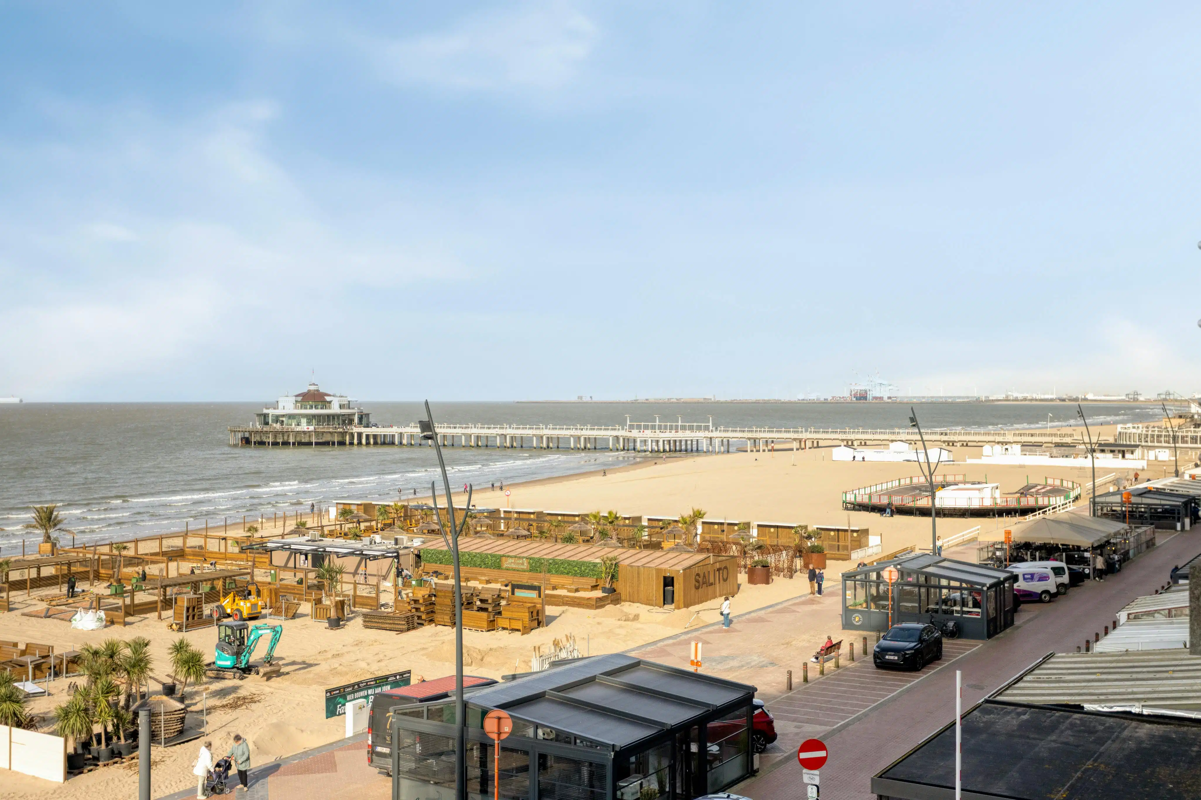 Appartement te koop gelegen op de zeedijk te Blankenberge foto 2