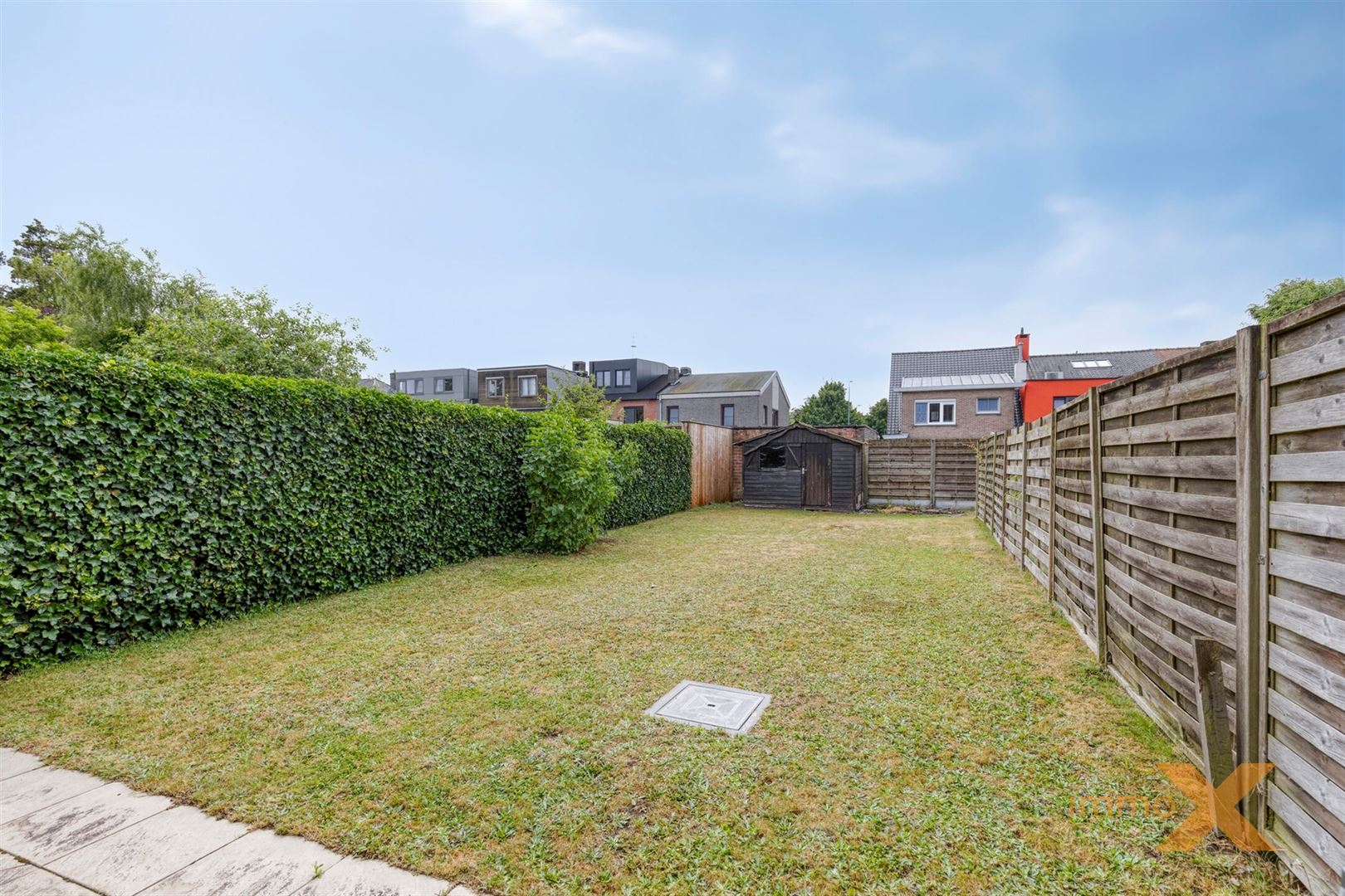 TOFFE WONING MET GARAGE EN TUIN foto 27
