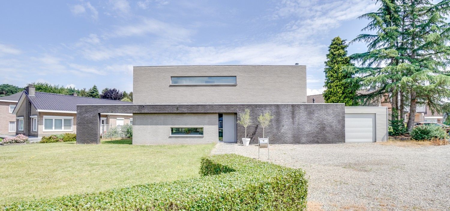 STIJLVOL WOONHUIS (O.B) foto {{pictureIndex}}