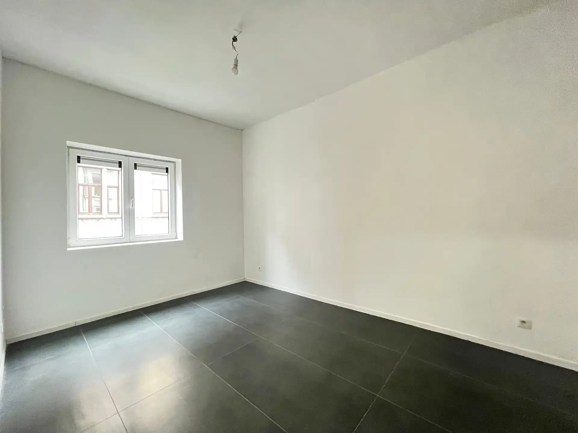 Grondig gerenoveerd pand met 3 vergunde appartementen - gelegen nabij de Troonplaats! foto 16