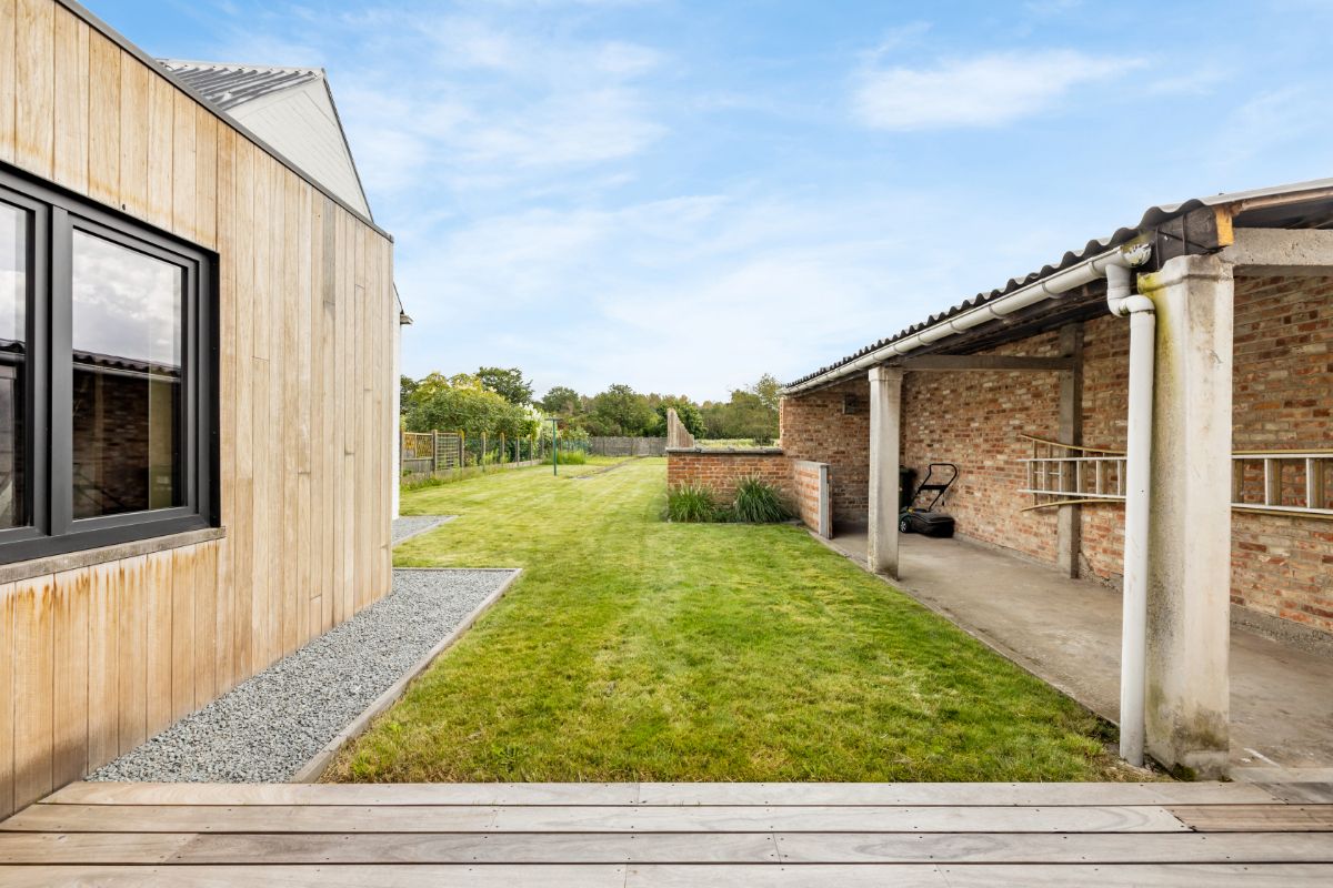 Instapklare, gerenoveerde woning met tuin en garage te Wieze. foto 20