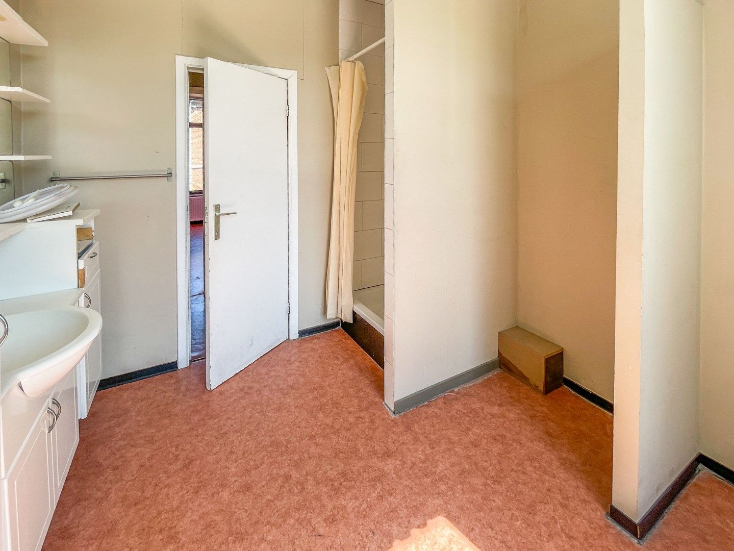 OPBRENGSTEIGENDOM MET 3 APP. + GARAGEBOXEN ! foto 14
