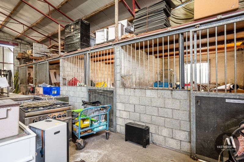 Woning & loods foto 17
