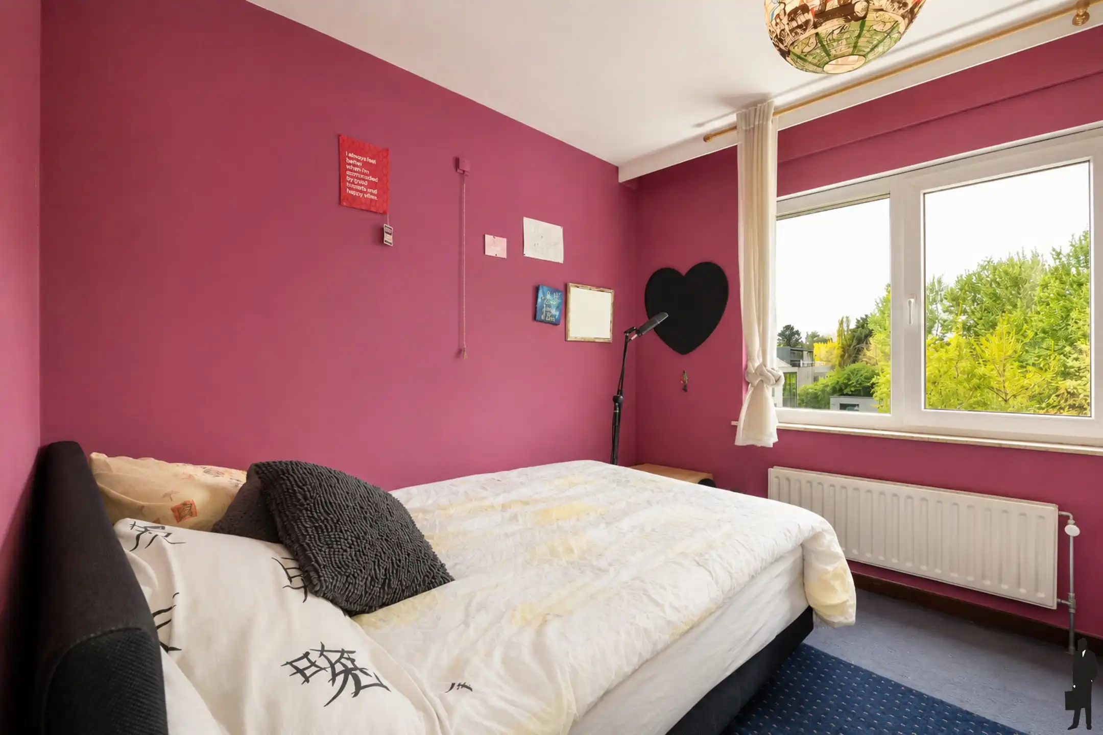 Ruim appartement met terras & garage te Burcht  foto 8