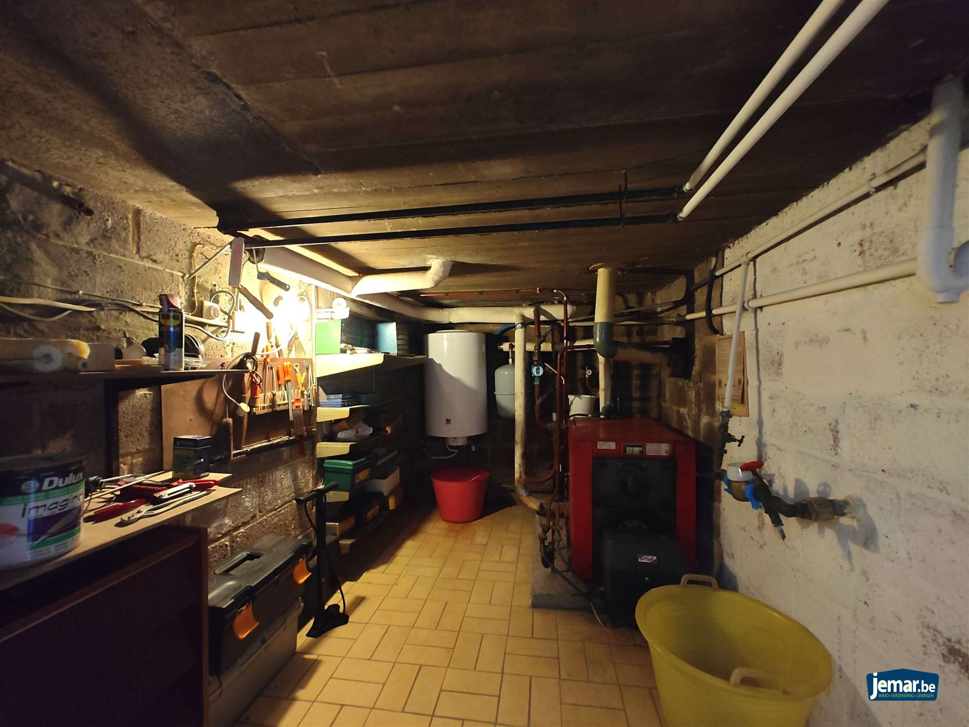 Half- open woning met 4 slaapkamers en apart garage foto 25