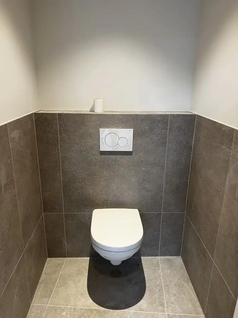 Kantoor met polyvalente ruimte, 4 burelen, vergaderzaal foto 15