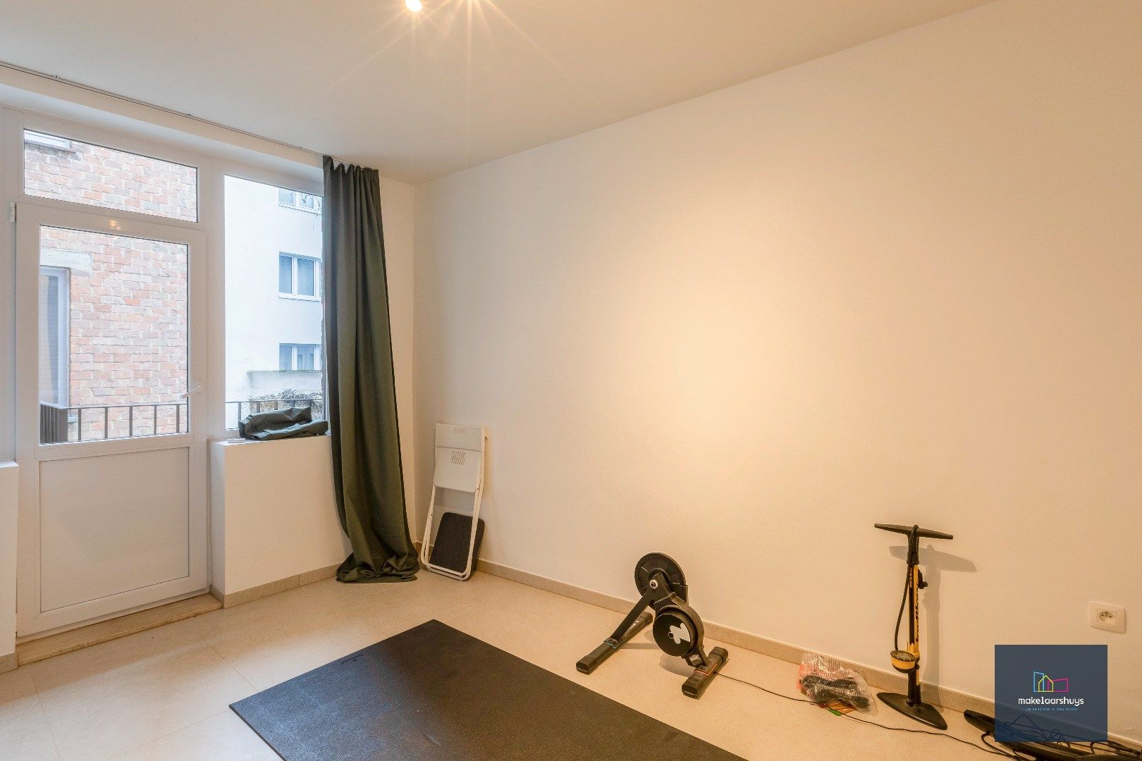 Mooi en centraal gelegen 2 slaapkamerappartement met terras en staanplaats foto 17