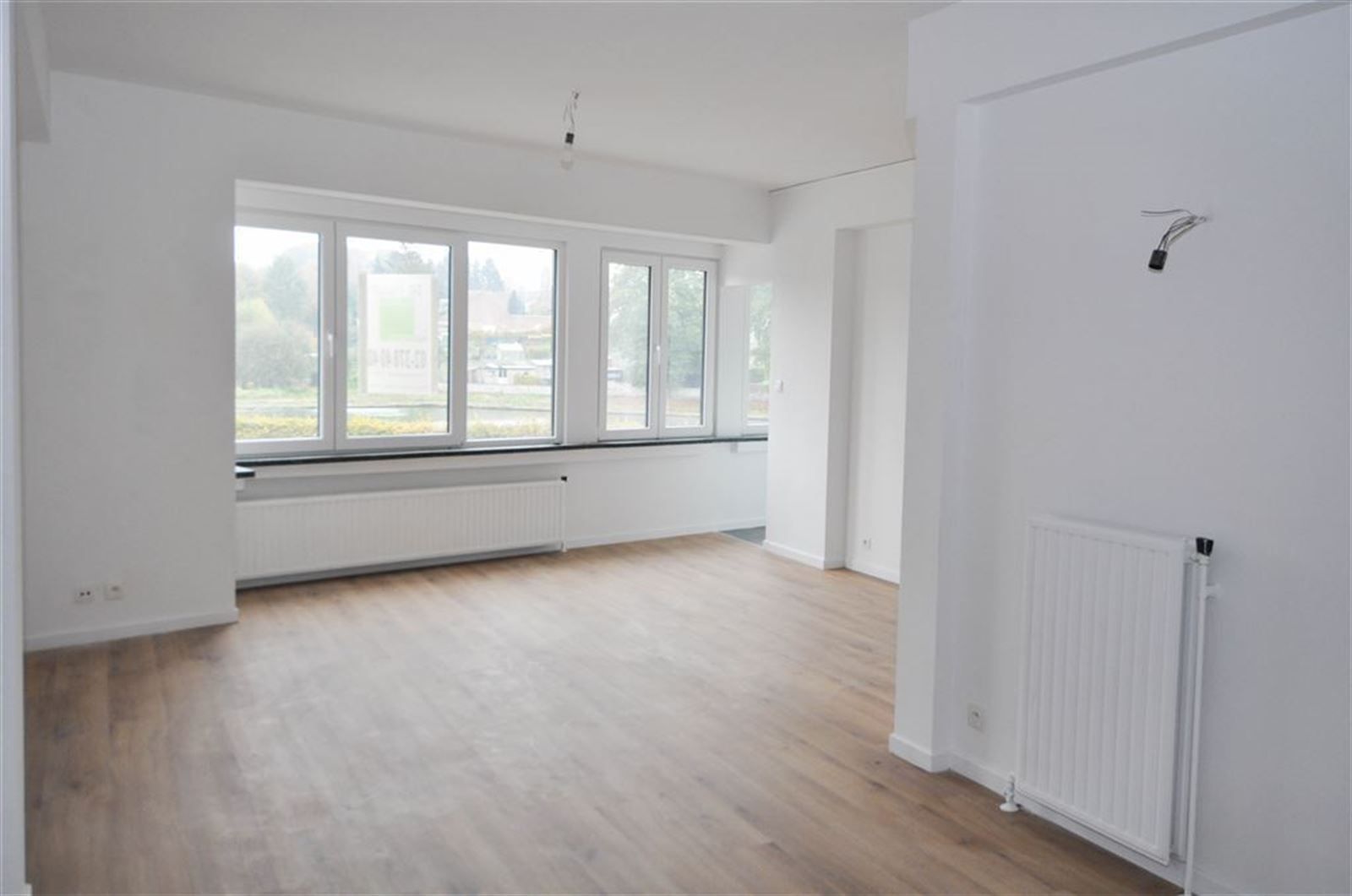 Appartement op de 2de verdieping met 1 slaapkamer foto {{pictureIndex}}