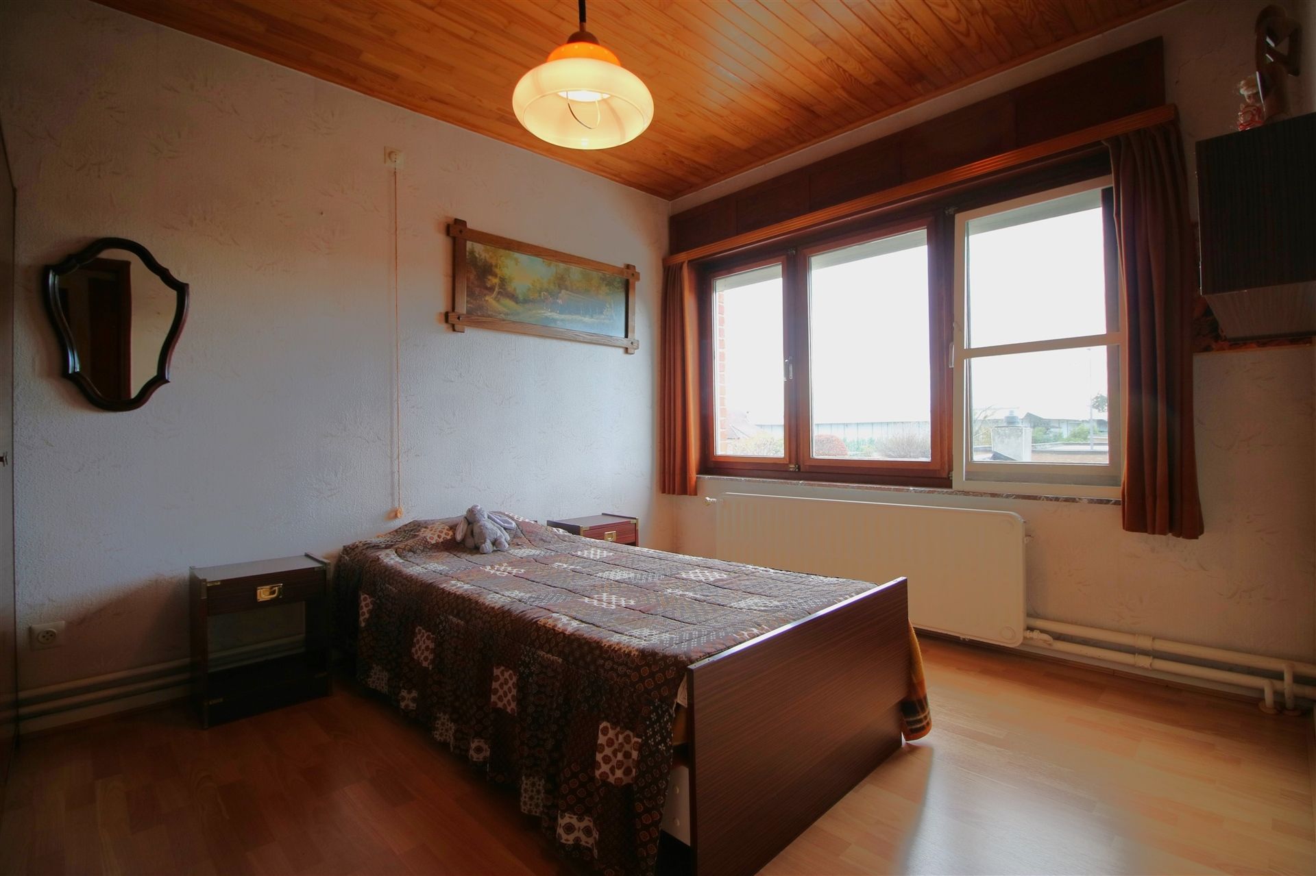 Ruime woning met garage, 4 slpk & tuin foto 19