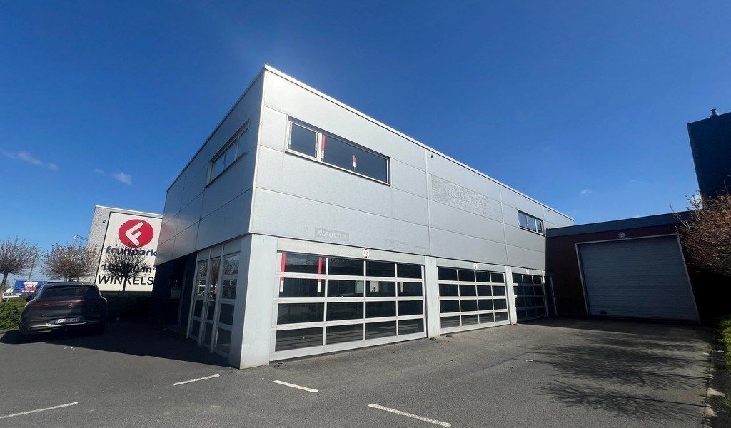 Commercieel gelegen magazijn met showroom te huur in Wetteren foto 16