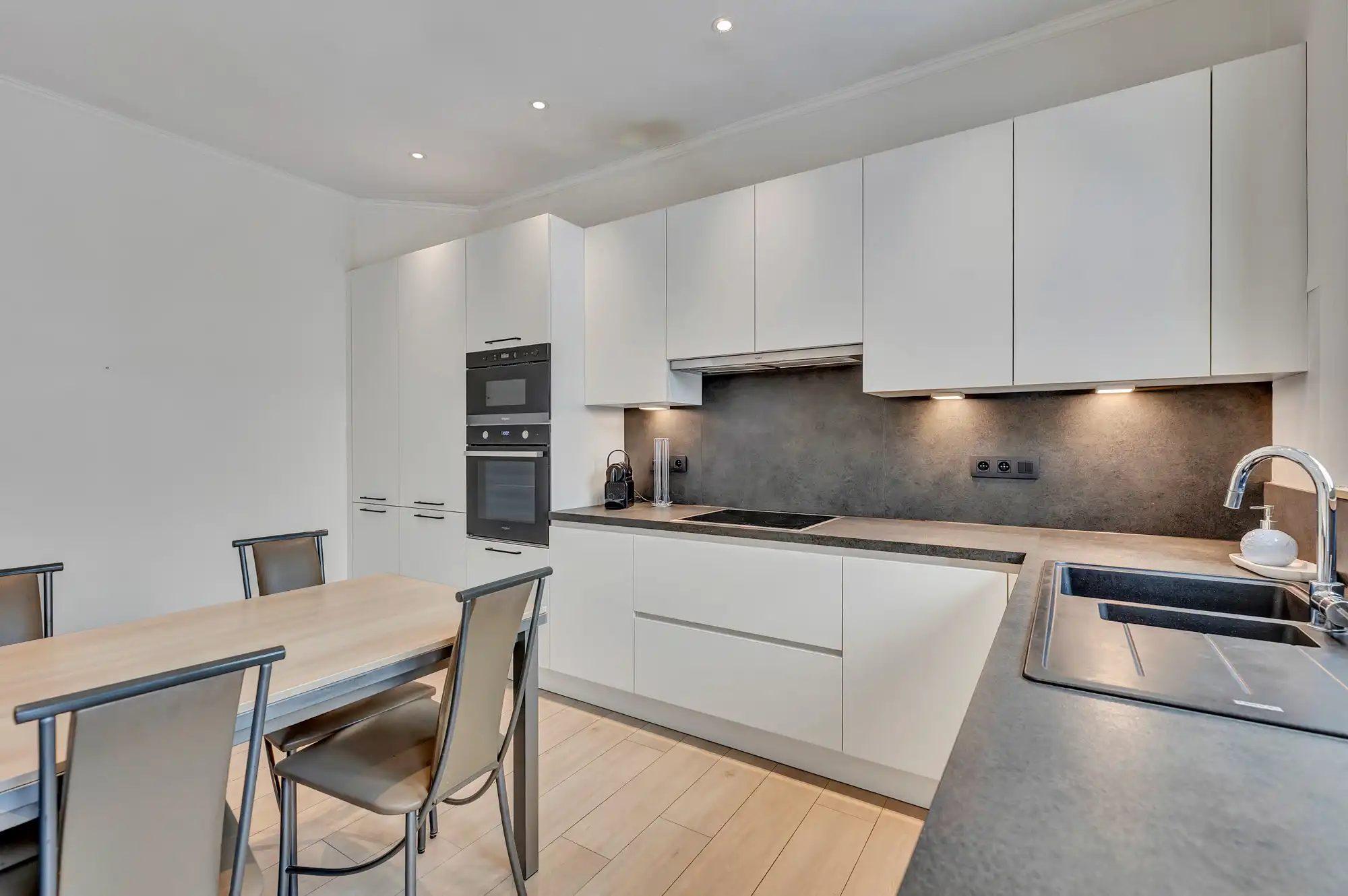 Ruime woning 4 slpks op 8a49ca te Roosdaal foto 11