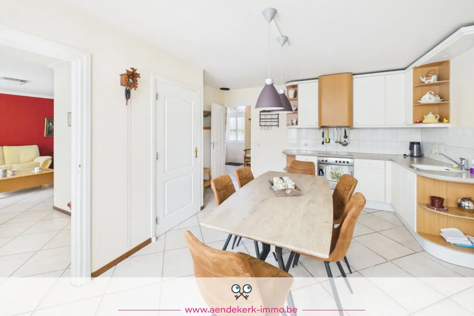 Charmante woning met vier slaapkamers foto 8