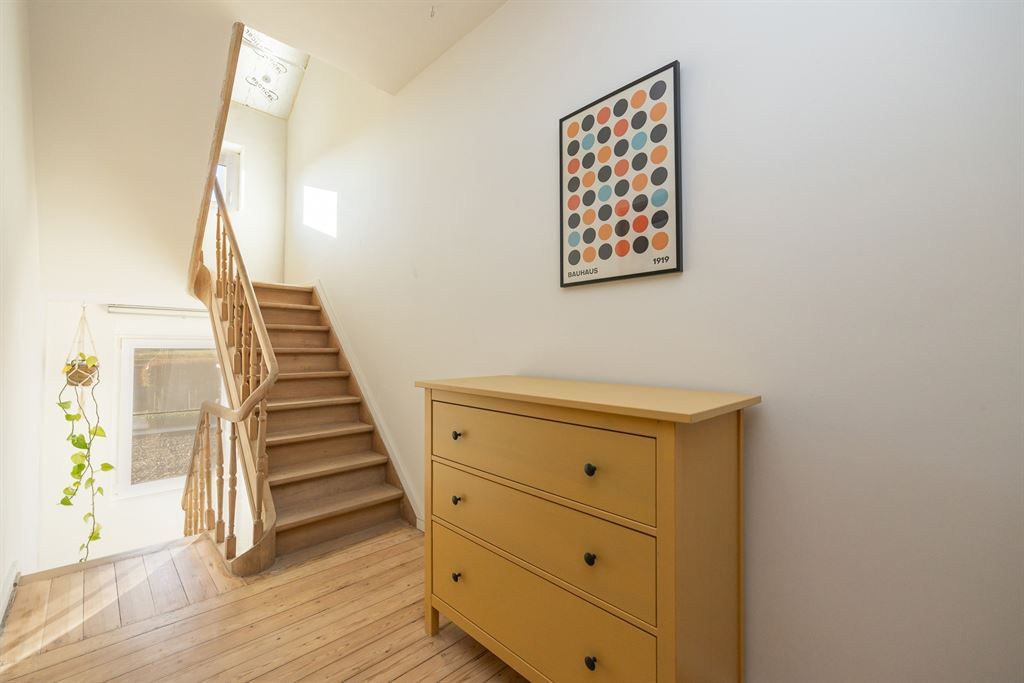 Stijlvol gerenoveerde woning met 3 slaapkamers foto 23