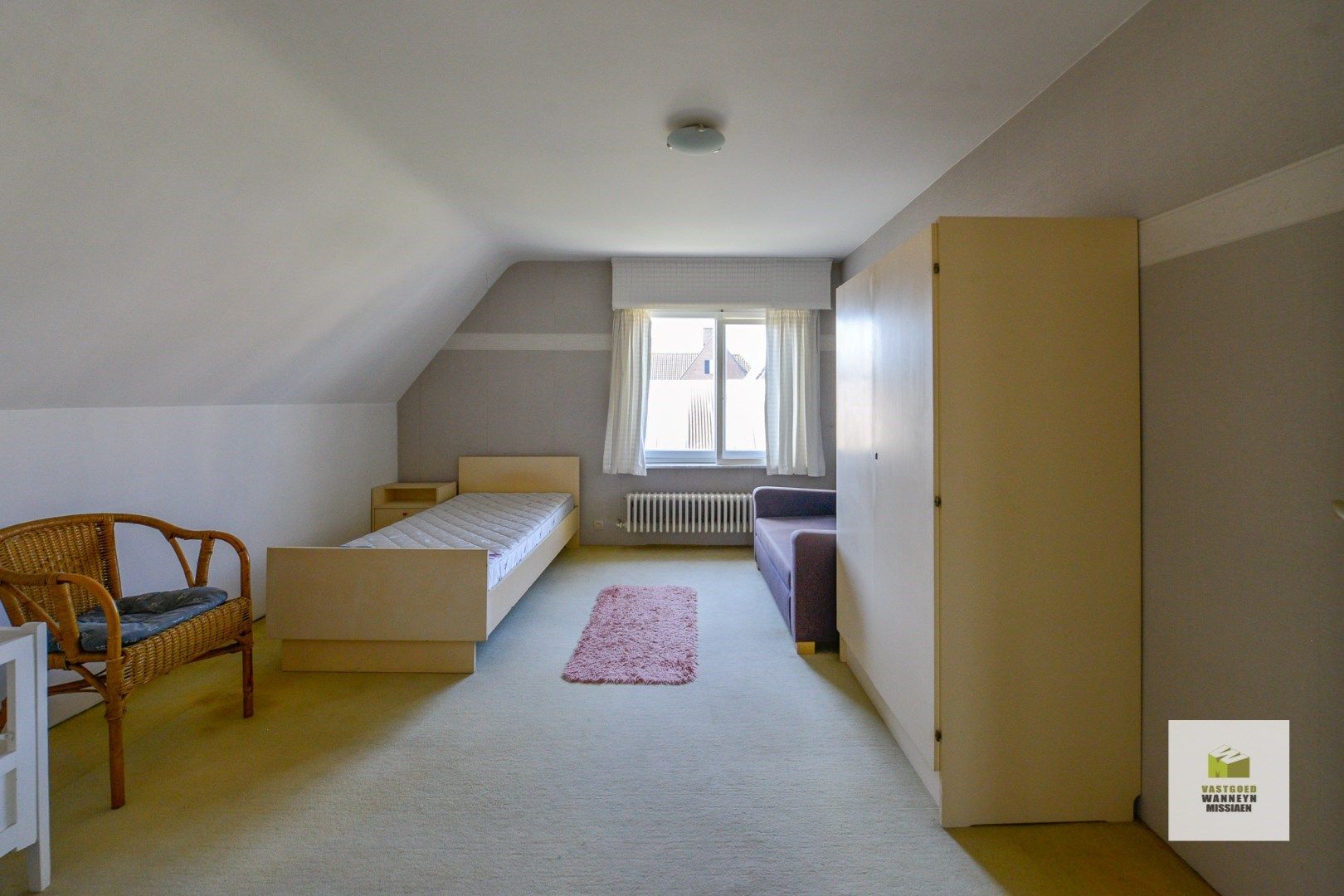 Ruime te renoveren villa met 4 slaapkamers en loods op 1696m2 te centrum Wingene foto 20