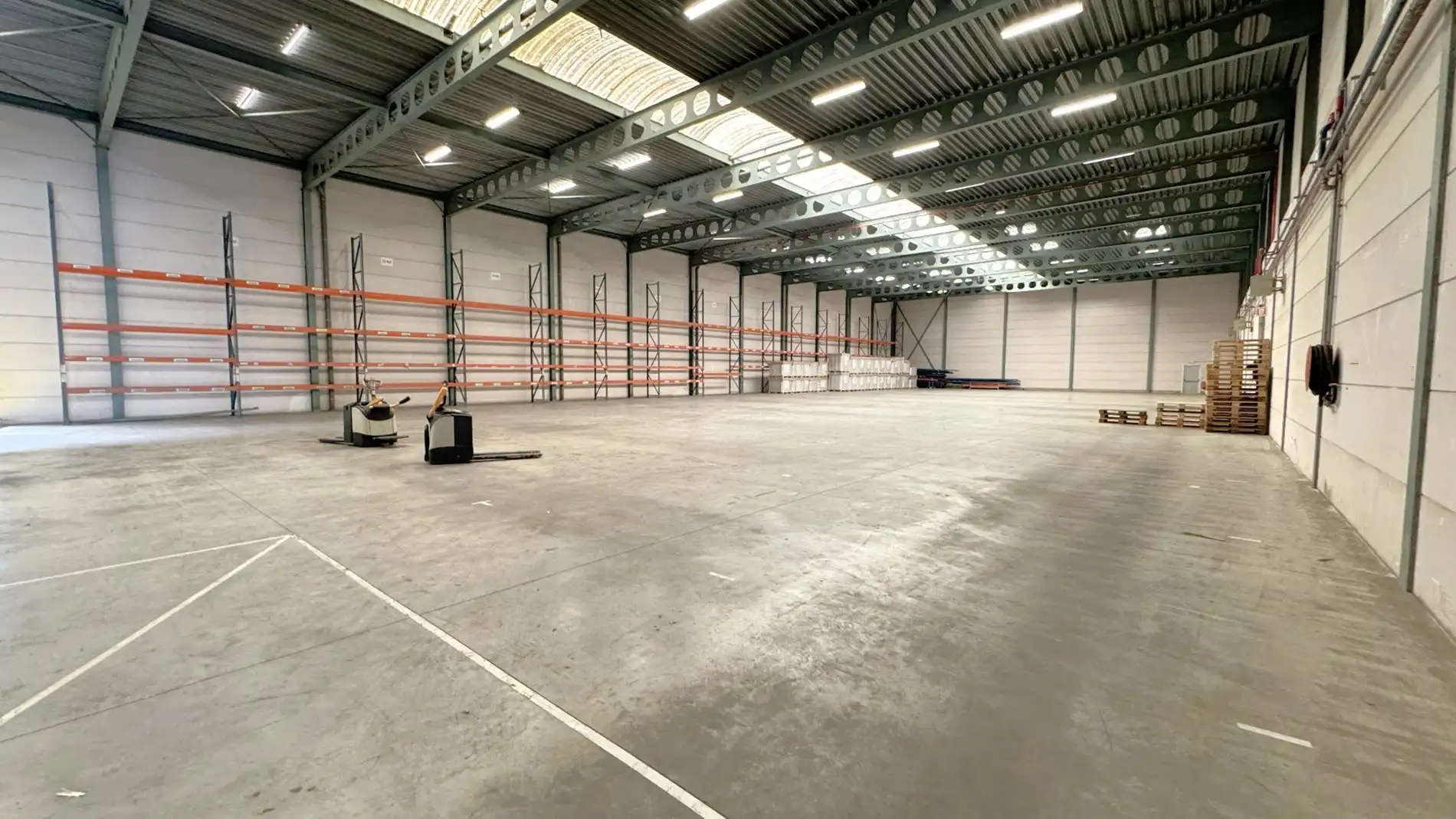 Logistiek bedrijfspand te huur industriezone TSS te Temse foto 6
