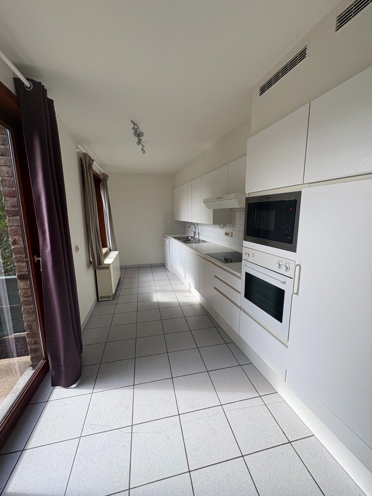 🌇 Stadse charme in Waregem – Appartement met ruimte en potentieel! foto 49