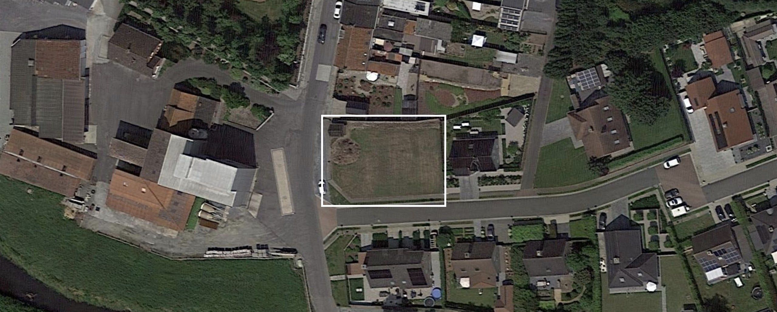 Exclusief en rustig gelegen bouwperceel in Ingelmunster foto 5