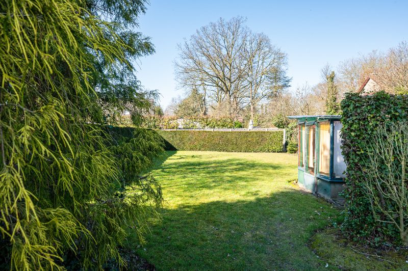 Renovatieproject of bouwgrond foto 11