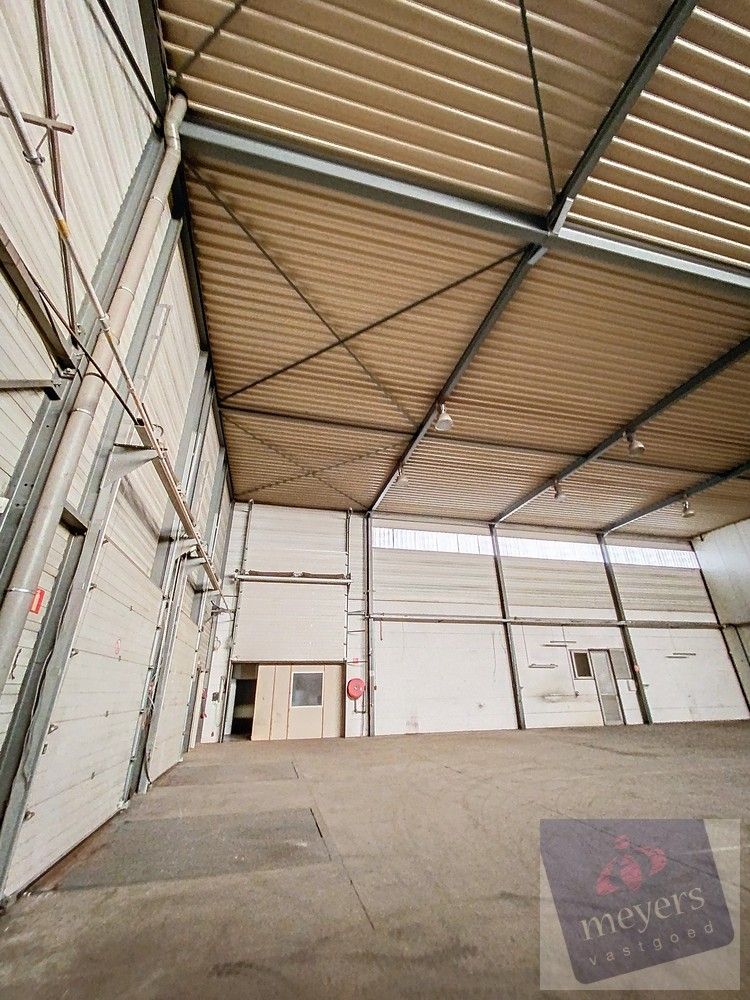 Bedrijfsgebouw op topligging in Bocholt – multifunctioneel geheel op 9.985 m² foto 20