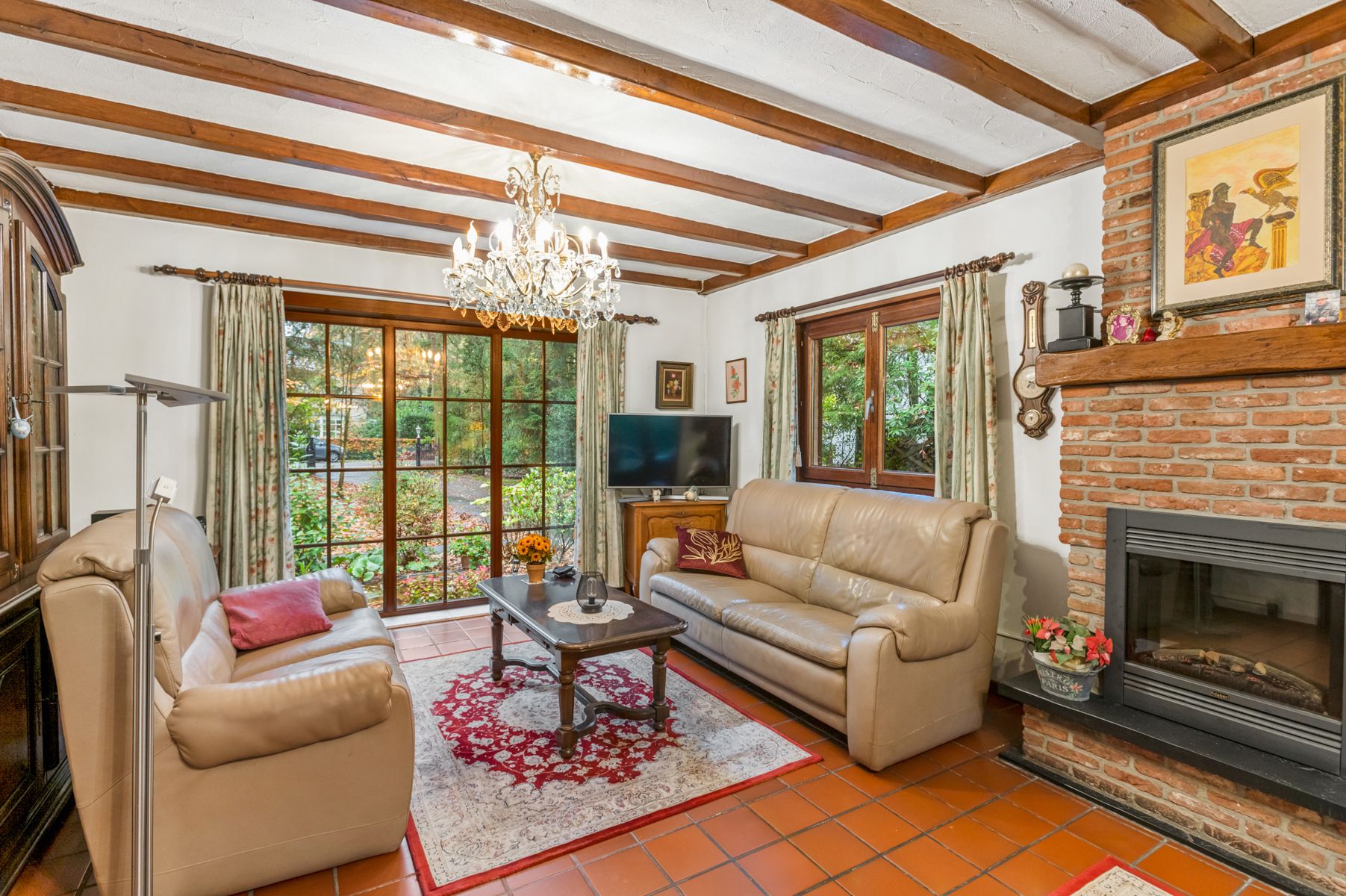 Te renoveren gelijkvloers landhuis op een perceel van ca. 1475 m² foto 5